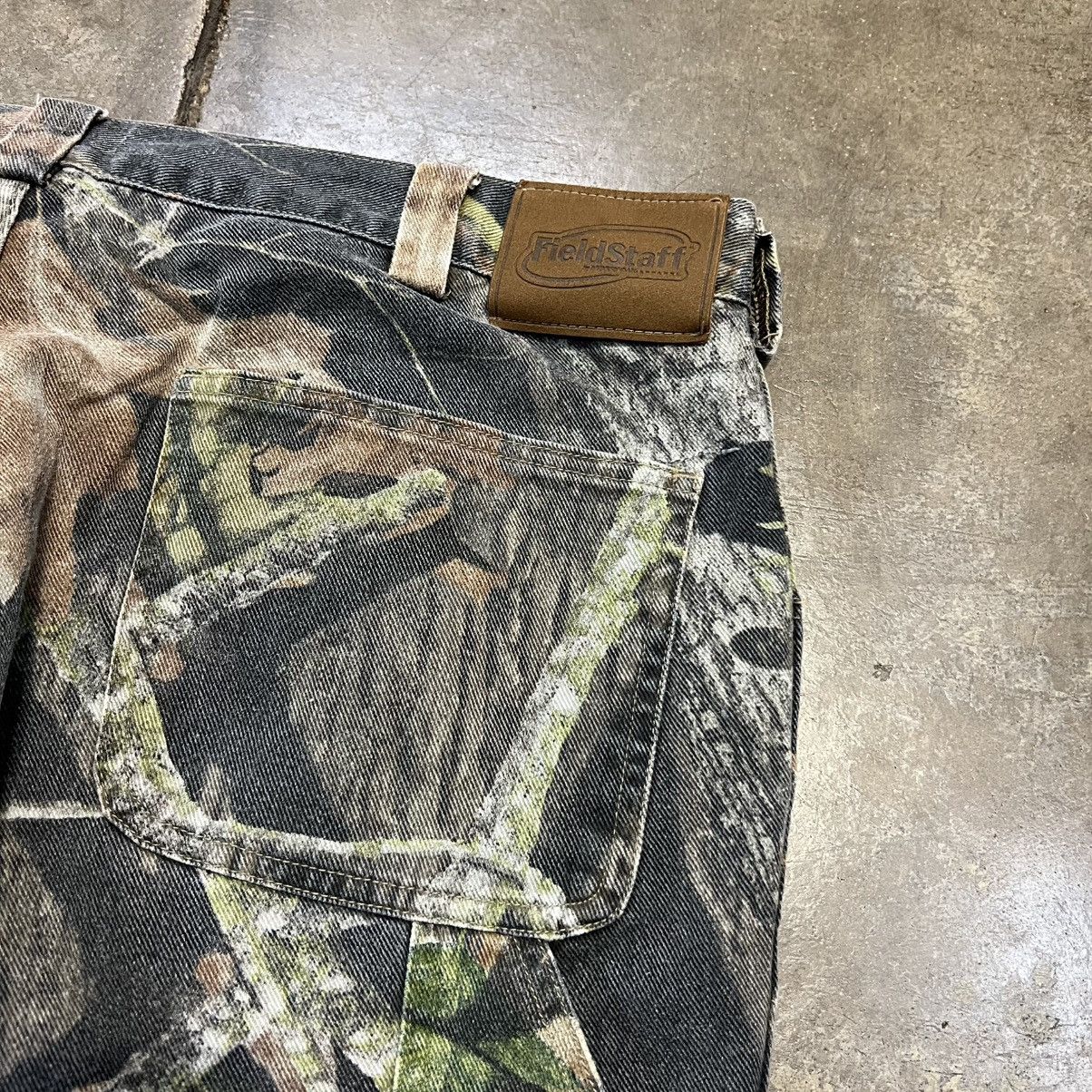 Vintage Vintage Camo Carpenter Pants Jeans Baggy Hunting Skater Y2K Size US 38 / EU 54 - 9 Thumbnail