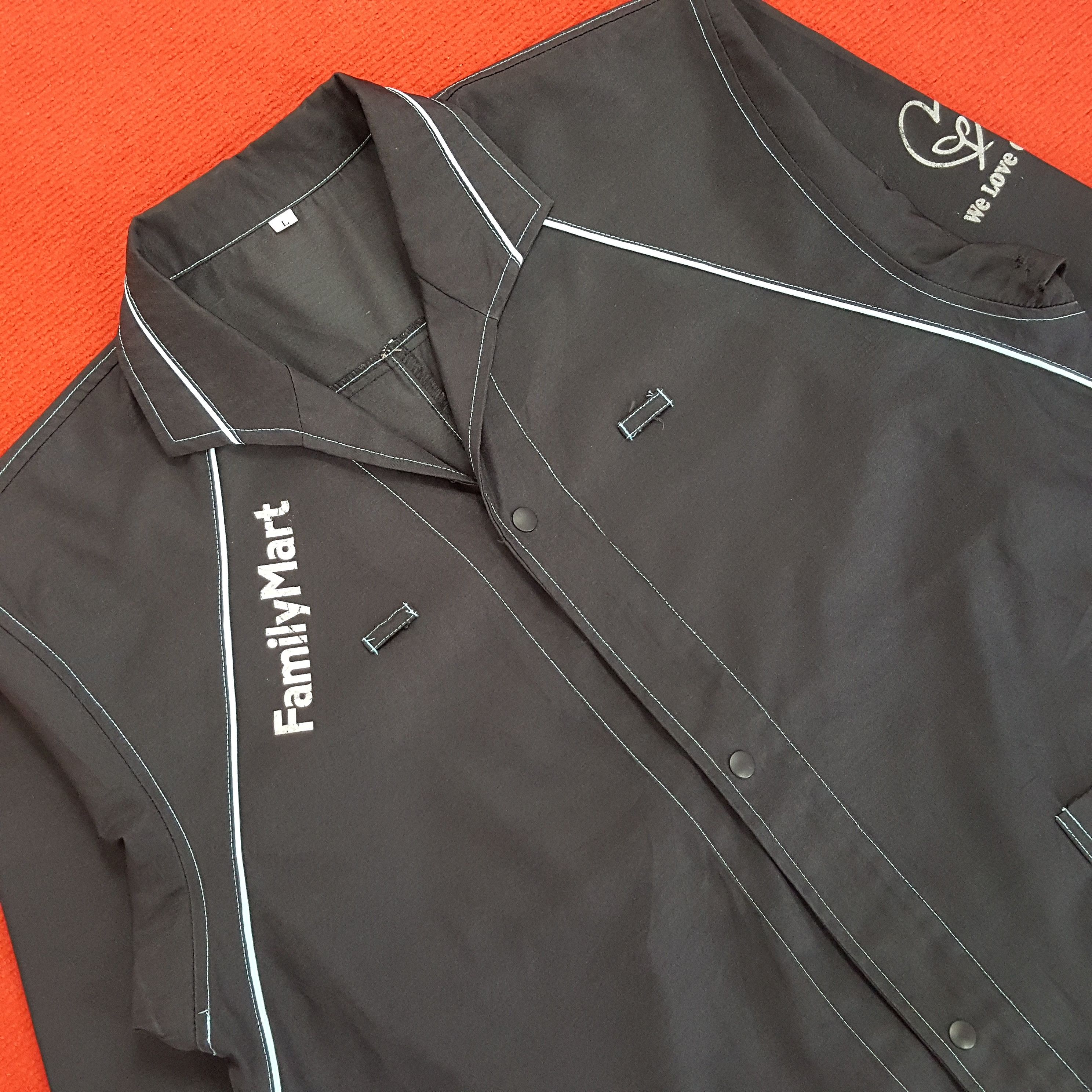 Japanese Brand × Vintage Family Mart Japanese Brand Working Uniform Jacket Size US M / EU 48-50 / 2 - 2 Thumbnail