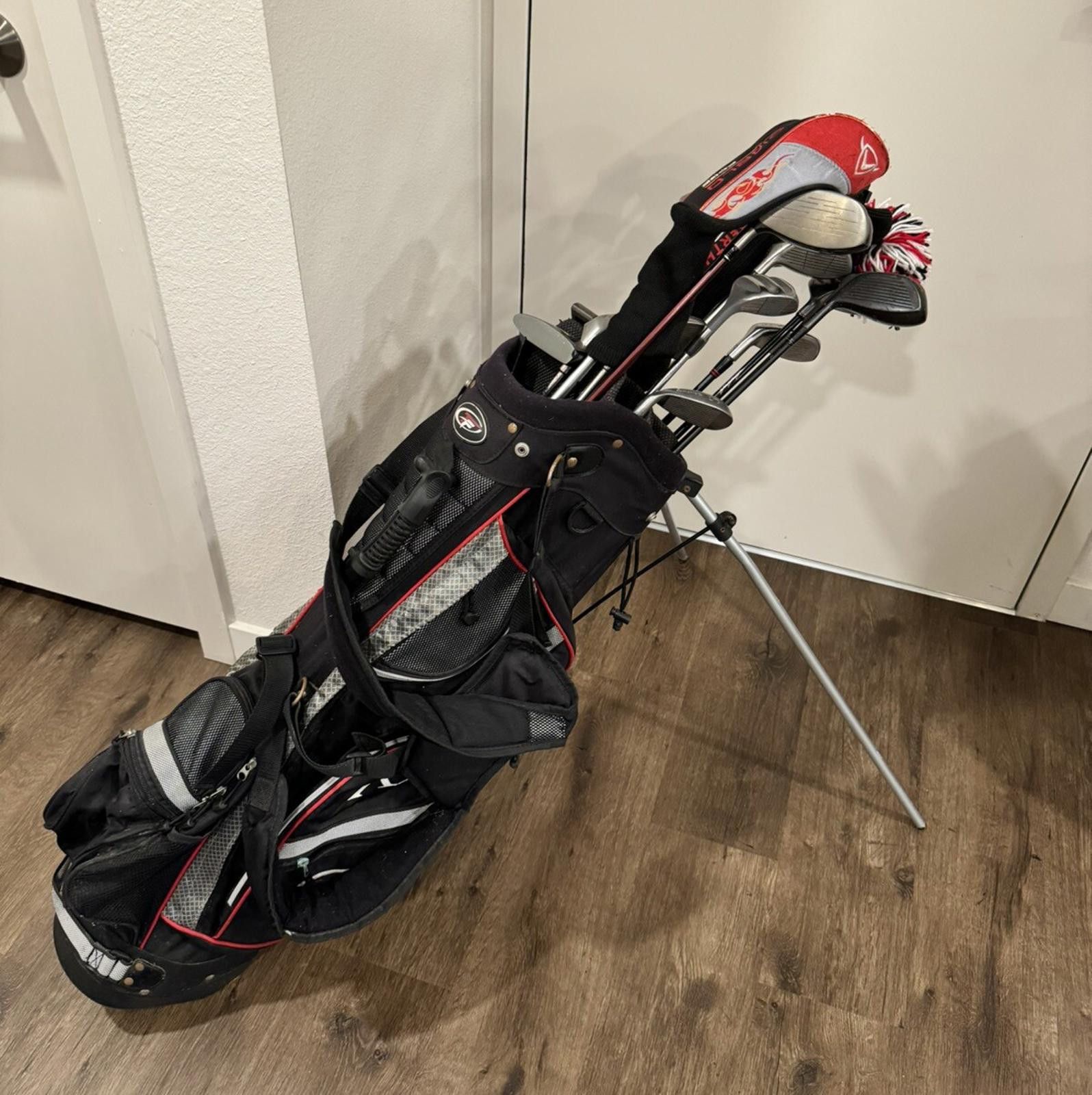 Callaway Golf Bag with Mixed Clubs and irons - Different brands - Ple Size ONE SIZE - 1 Thumbnail