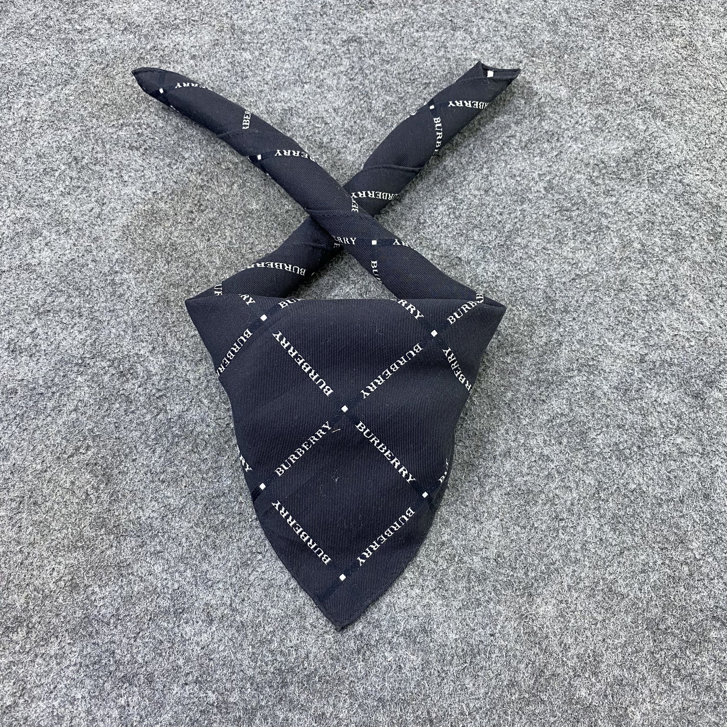 Burberry Burberry Handkerchief Neckerchief Bandana-B1813 Size ONE SIZE - 2 Thumbnail