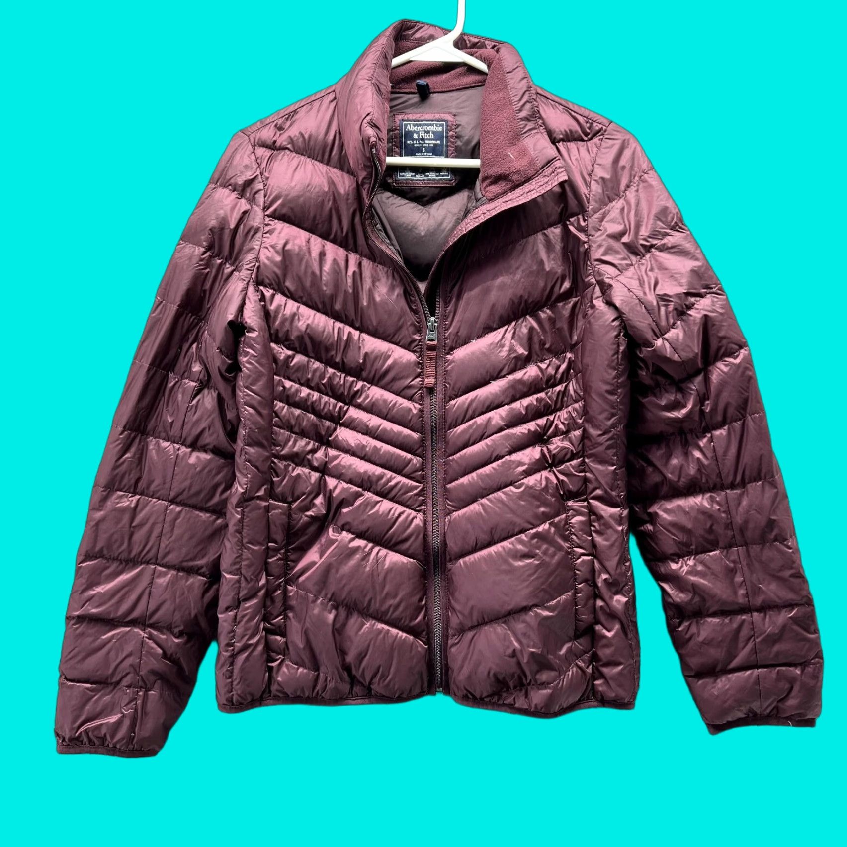 Abercrombie & Fitch Abercrombie & Fitch Jacket Women Small Burgundy Full Zip Puffer Down Size S / US 4 / IT 40 - 1 Thumbnail