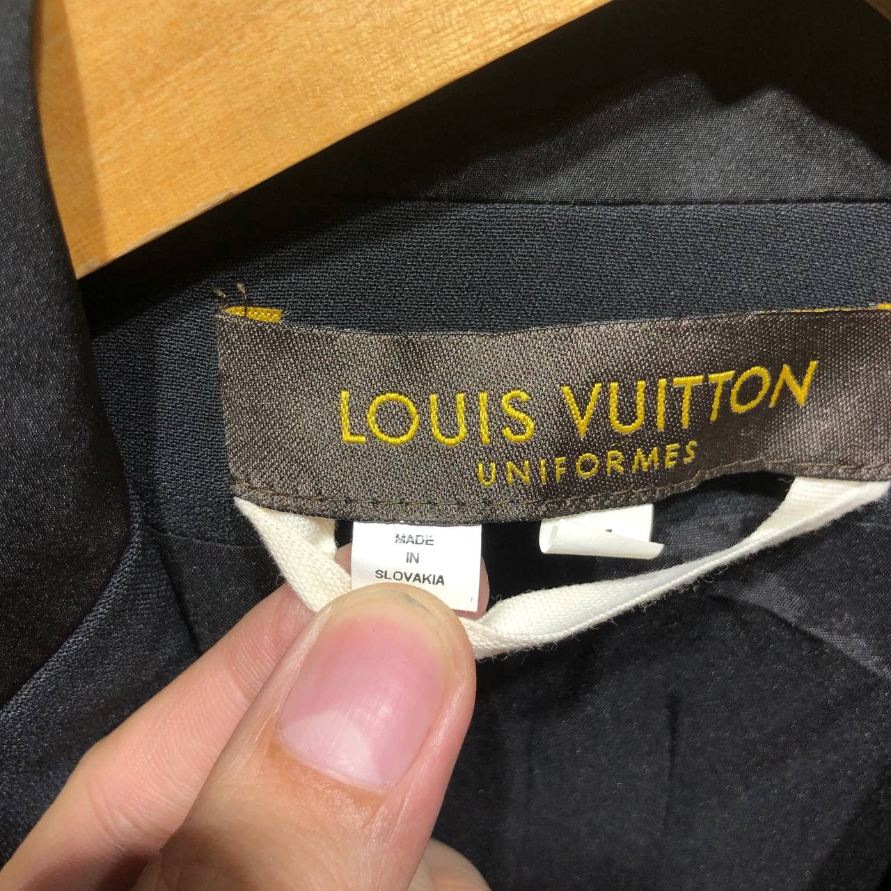 Louis Vuitton Louis Vuitton Gold button Uniform blazer Size XS / US 0-2 / IT 36-38 - 4 Thumbnail