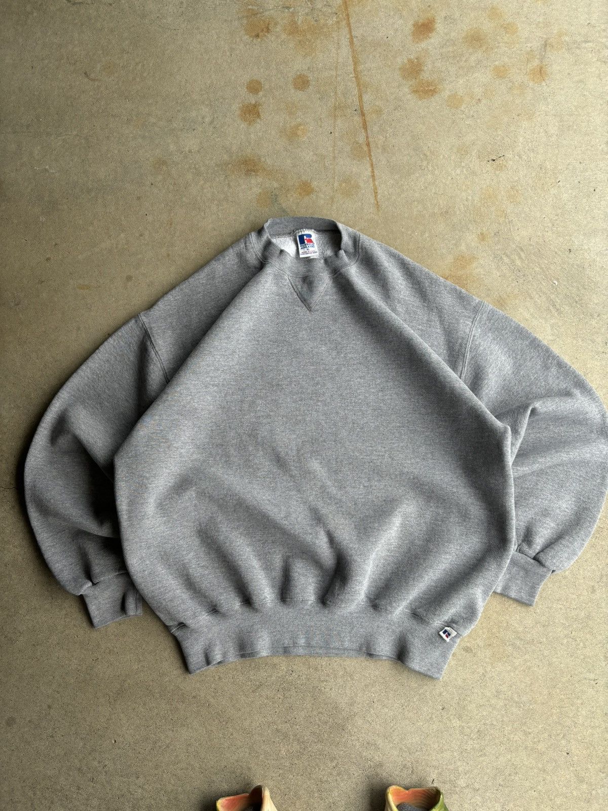 Russell Athletic × Vintage Crazy 90s Russell Athletic Heather Grey Boxy Fit Sweater Size US XL / EU 56 / 4 - 1 Thumbnail