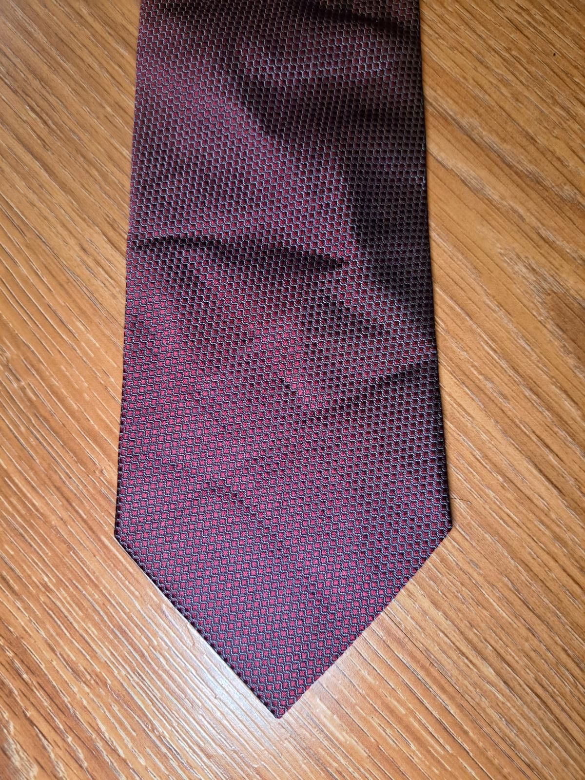 Giorgio Armani Giorgio Armani Collezioni Silk Tie Red Sharkskin Wide Size ONE SIZE - 1 Thumbnail