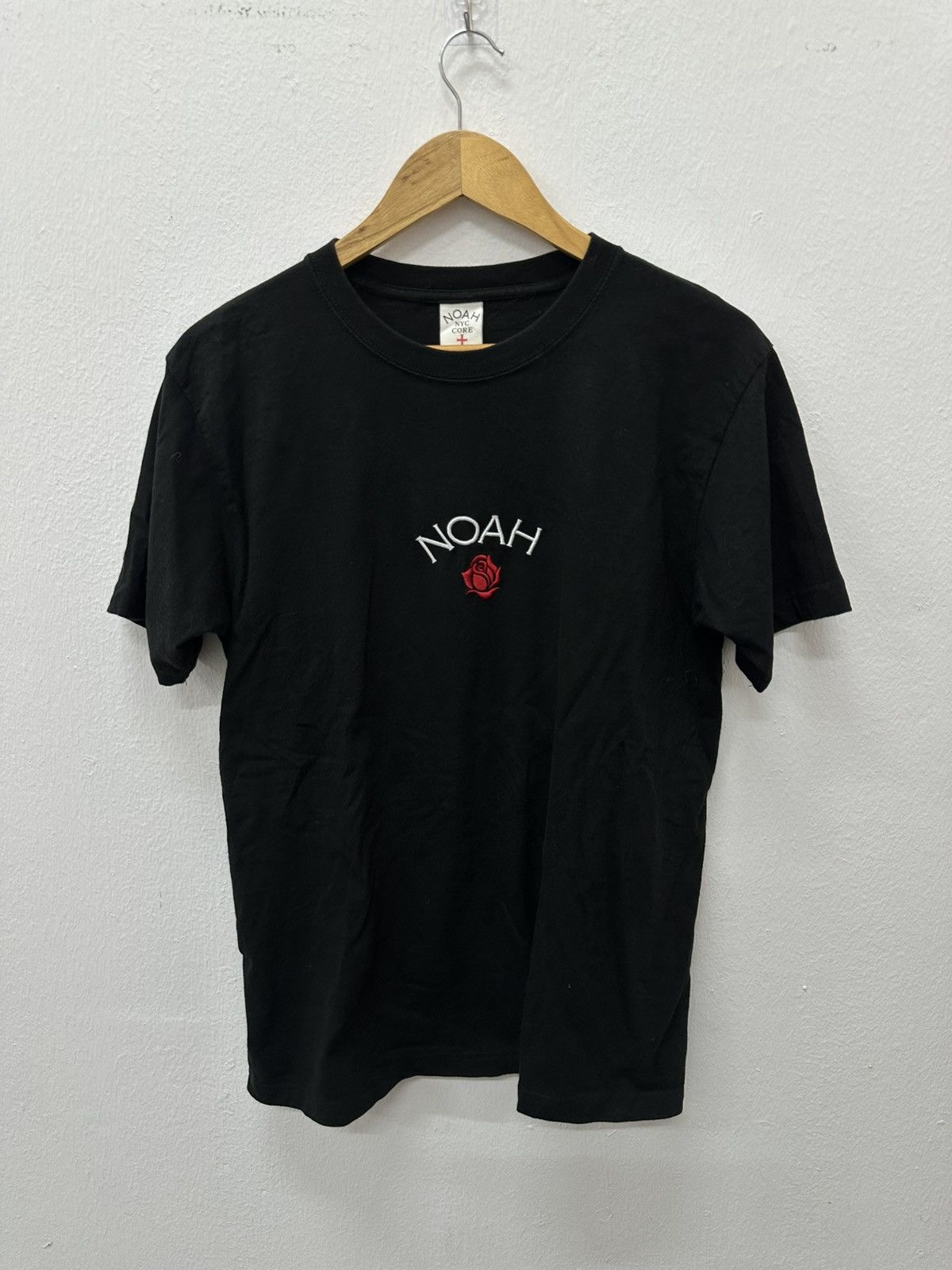 Noah FW20 Noah Embroidered Rose Logo Black Shirt Size US M / EU 48-50 / 2 - 4 Thumbnail