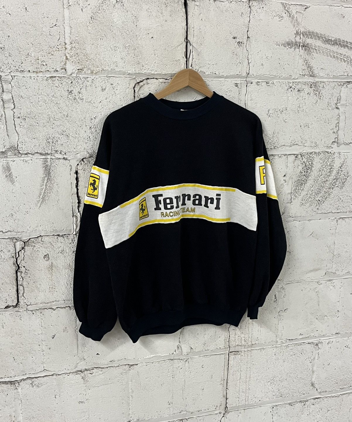 Ferrari Rare ferrari racing vintage 80s crewneck streetwear hype Size US L / EU 52-54 / 3 - 1 Thumbnail