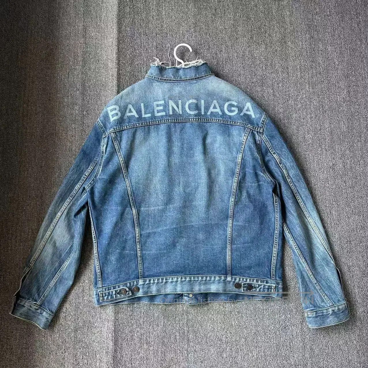 Balenciaga balenciaga blue logo denim jacket for men. Size US M / EU 48-50 / 2 - 2 Thumbnail