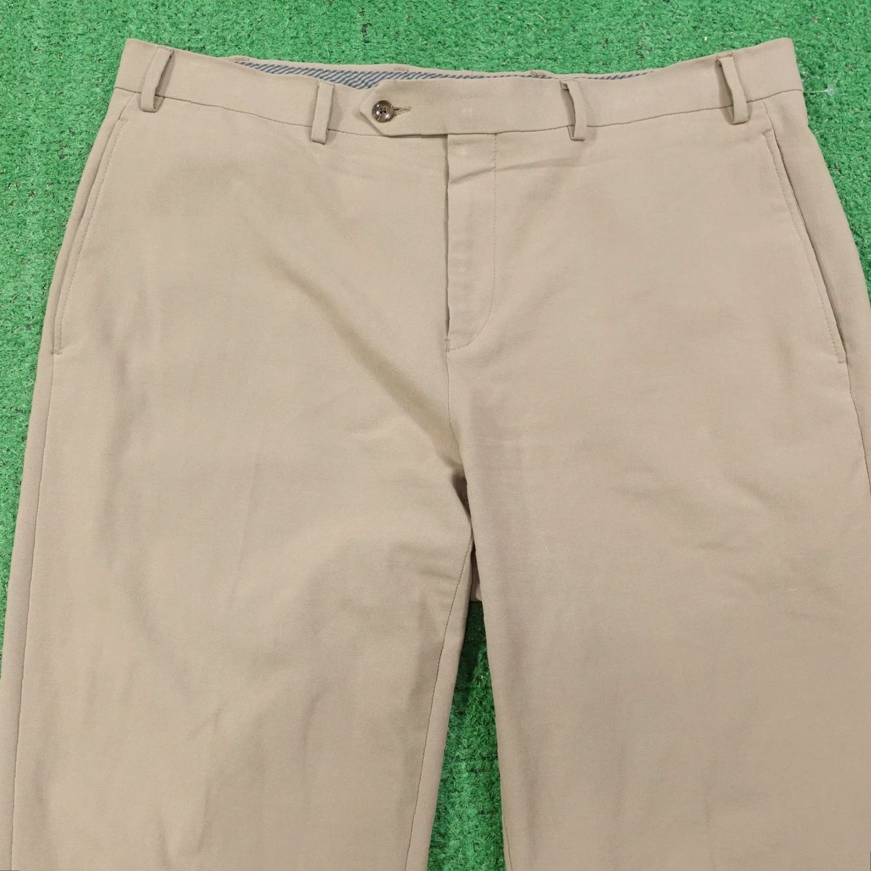 Michael Kors Michael Kors Pants Mens 36x32 Beige Dress Stretch Flat Front Casual Chino Flat Front Pockets Zip Workwear Business 90s? Size US 36 / EU 52 - 2 Thumbnail