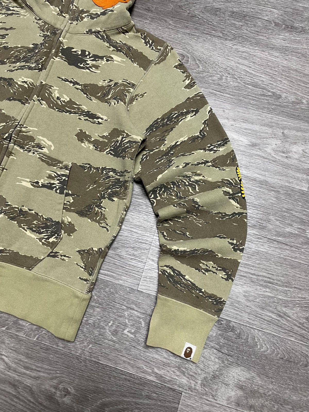 Bape BAPE Tiger Full Zip Hoodie Desert Camo A Bathing Ape Size S Size US S / EU 44-46 / 1 - 5 Thumbnail