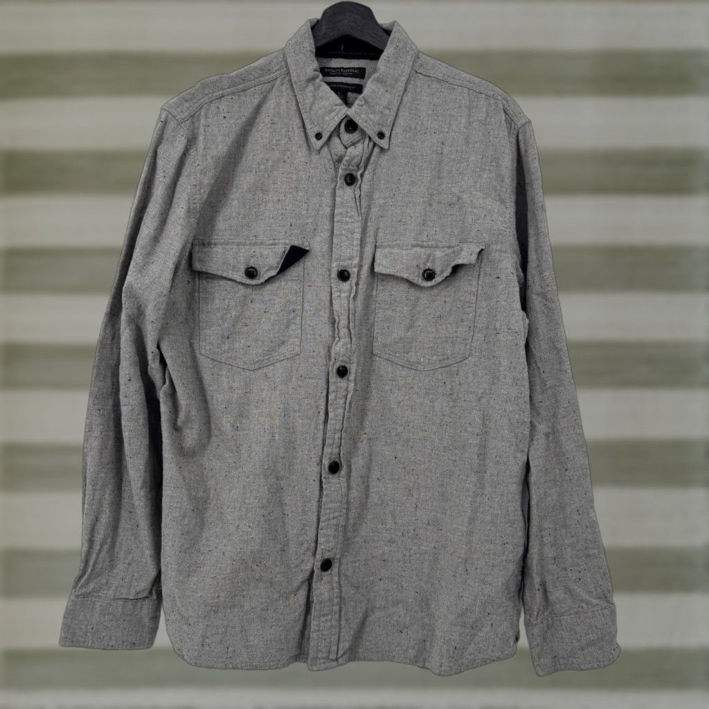 Banana Republic Banana Republic Button-Up Shirt Casual Long Sleeve Gray Speckled Organic Cotton Large L Mens Button Down Collared Pocketed Knit? Size US L / EU 52-54 / 3 - 1 Thumbnail
