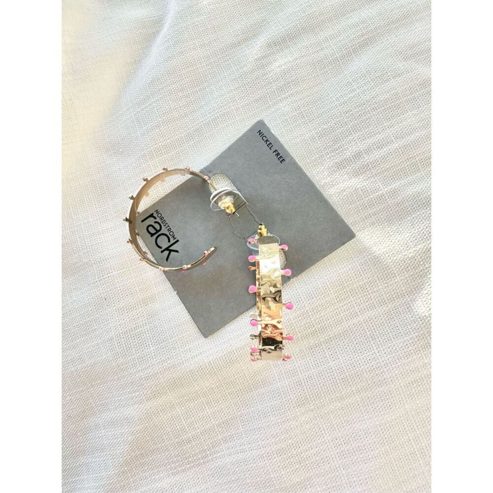 Nordstrom Hammered Gold and Pink Detailed Hoop Earrings Size ONE SIZE - 2 Thumbnail