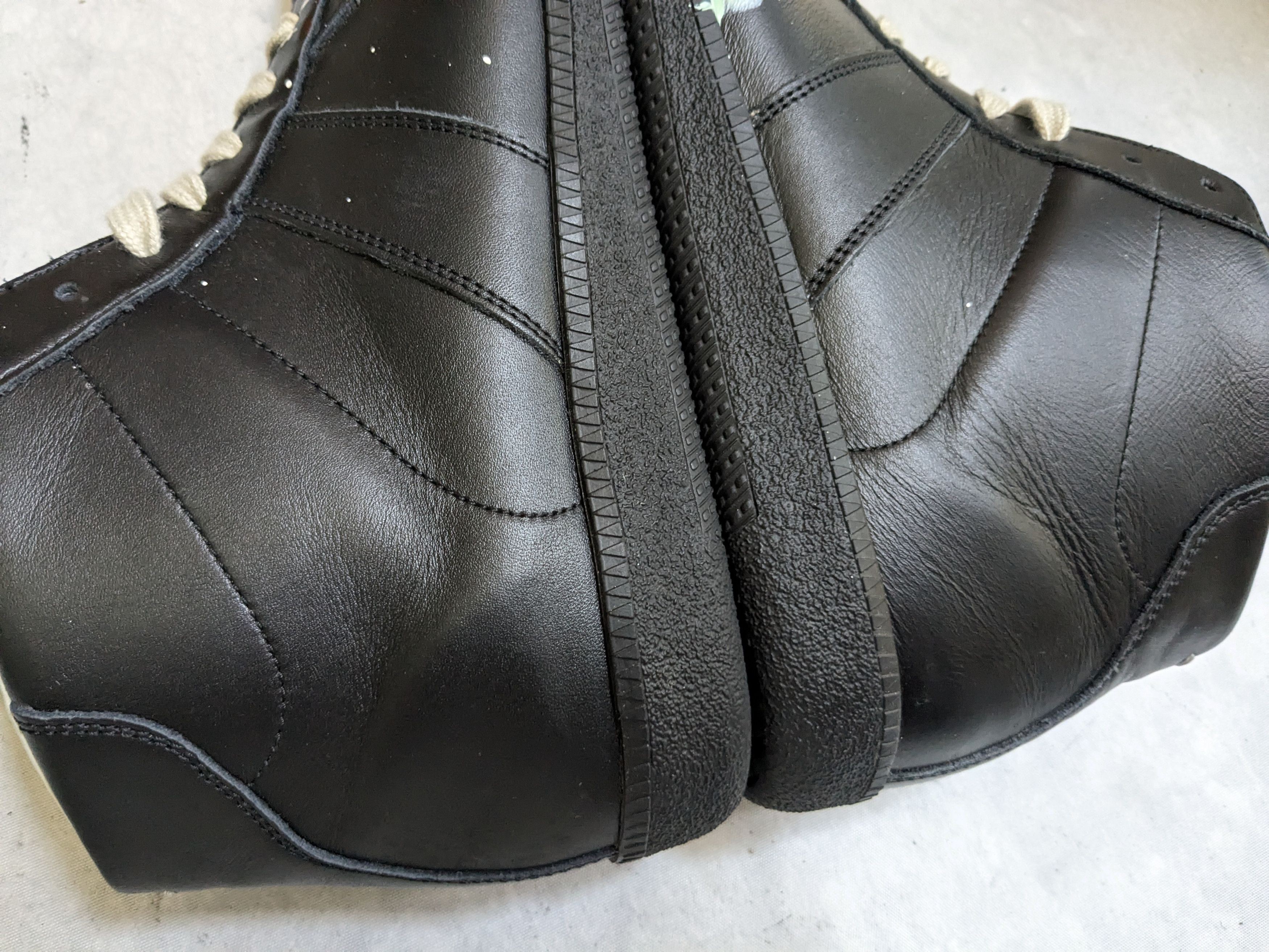 Maison Margiela Maison Margiela GAT Replica Paint Splatter Black 9 42 Highs Size US 9 / EU 42 - 11 Thumbnail