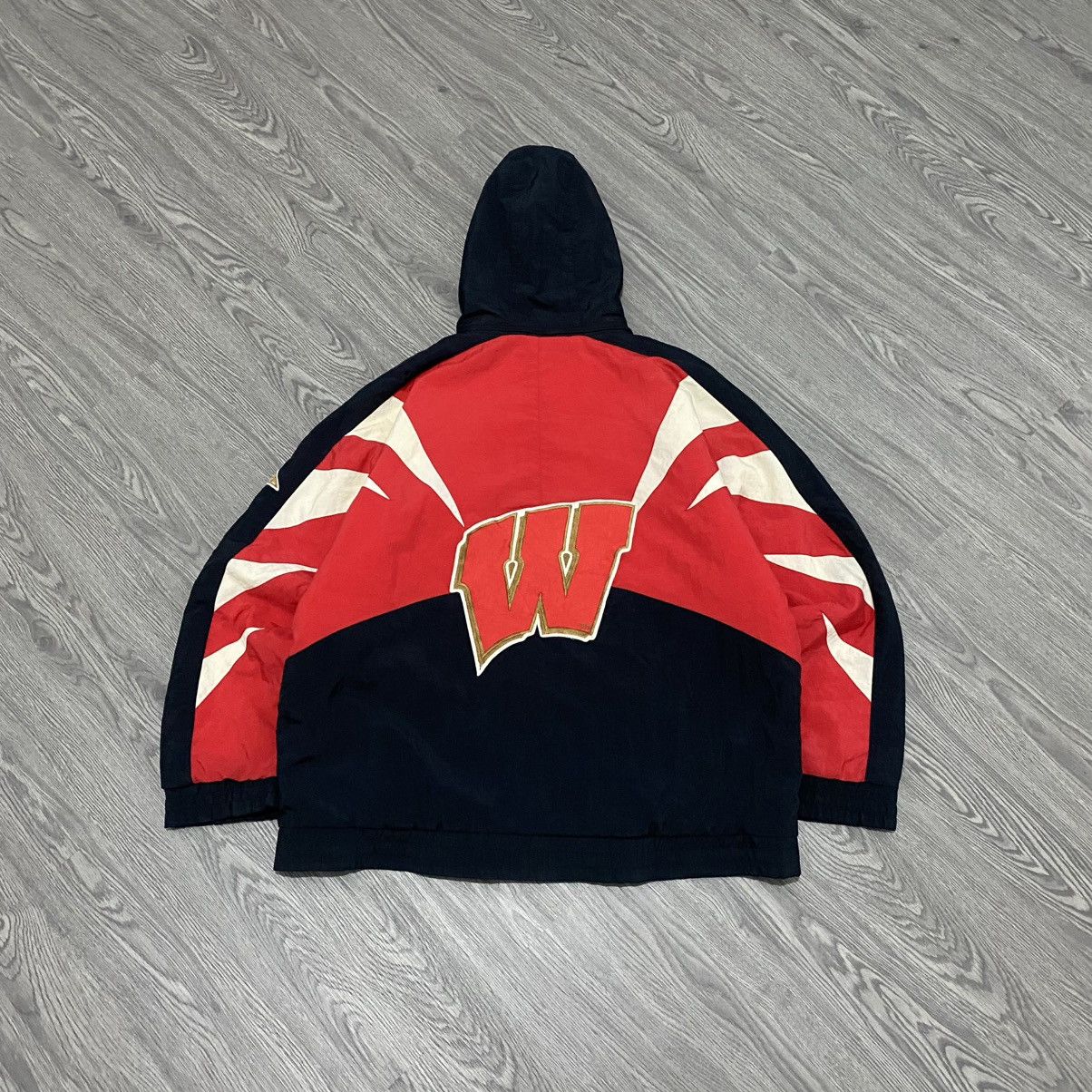 Vintage Vtg 90s Apex One University of Wisconsin Badgers "Sharktooth Size US L / EU 52-54 / 3 - 1 Thumbnail