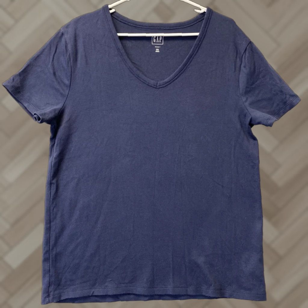 Gap VINTAGE Gap Women's T-Shirt Short Sleeve V-Neck Cotton Basic Casual 2XL Navy Size XXL / US 16-18 / IT 52-54 - 1 Thumbnail