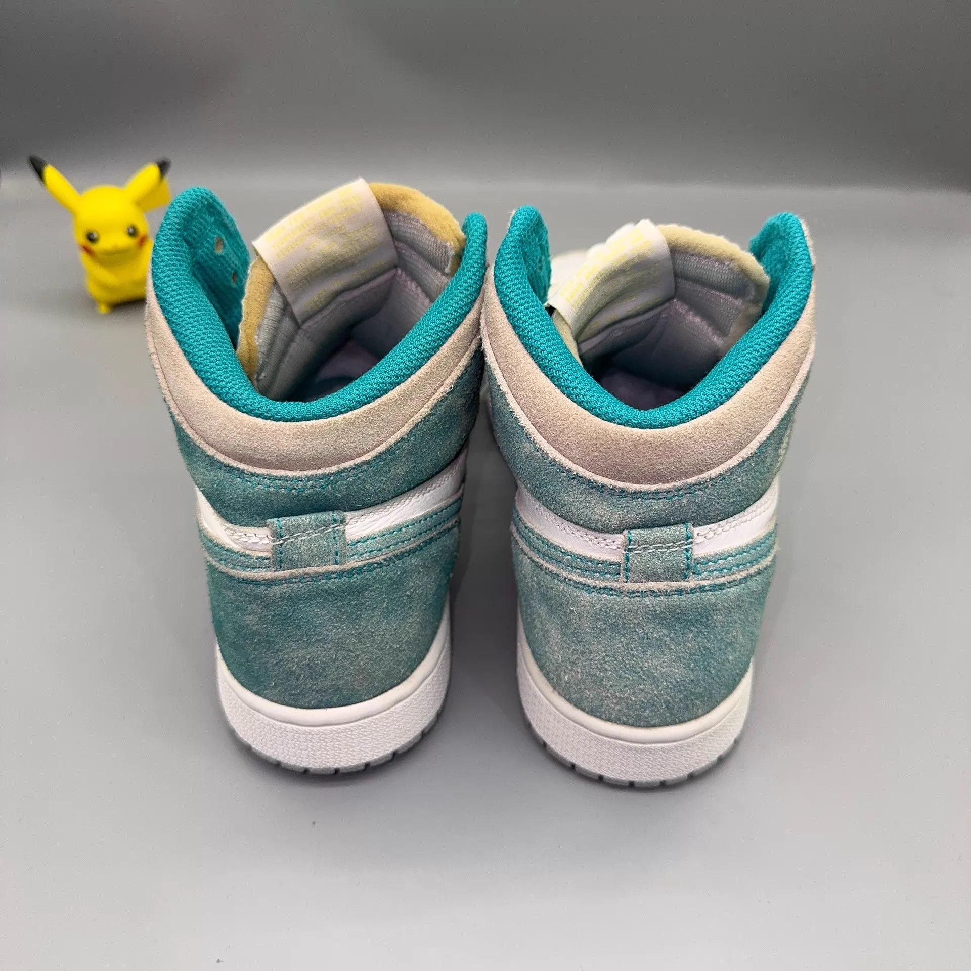 Nike Jordan AJ1 Tiffany Green 38.5 Size US 6.5 / IT 36.5 - 3 Thumbnail