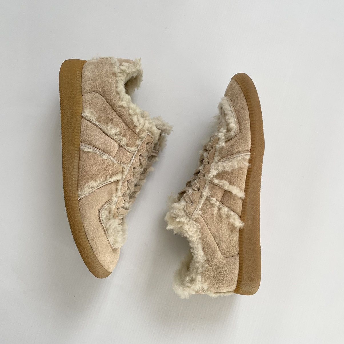 Maison Margiela Beige Shearling GAT Sneakers Size US 8 / IT 38 - 15 Thumbnail