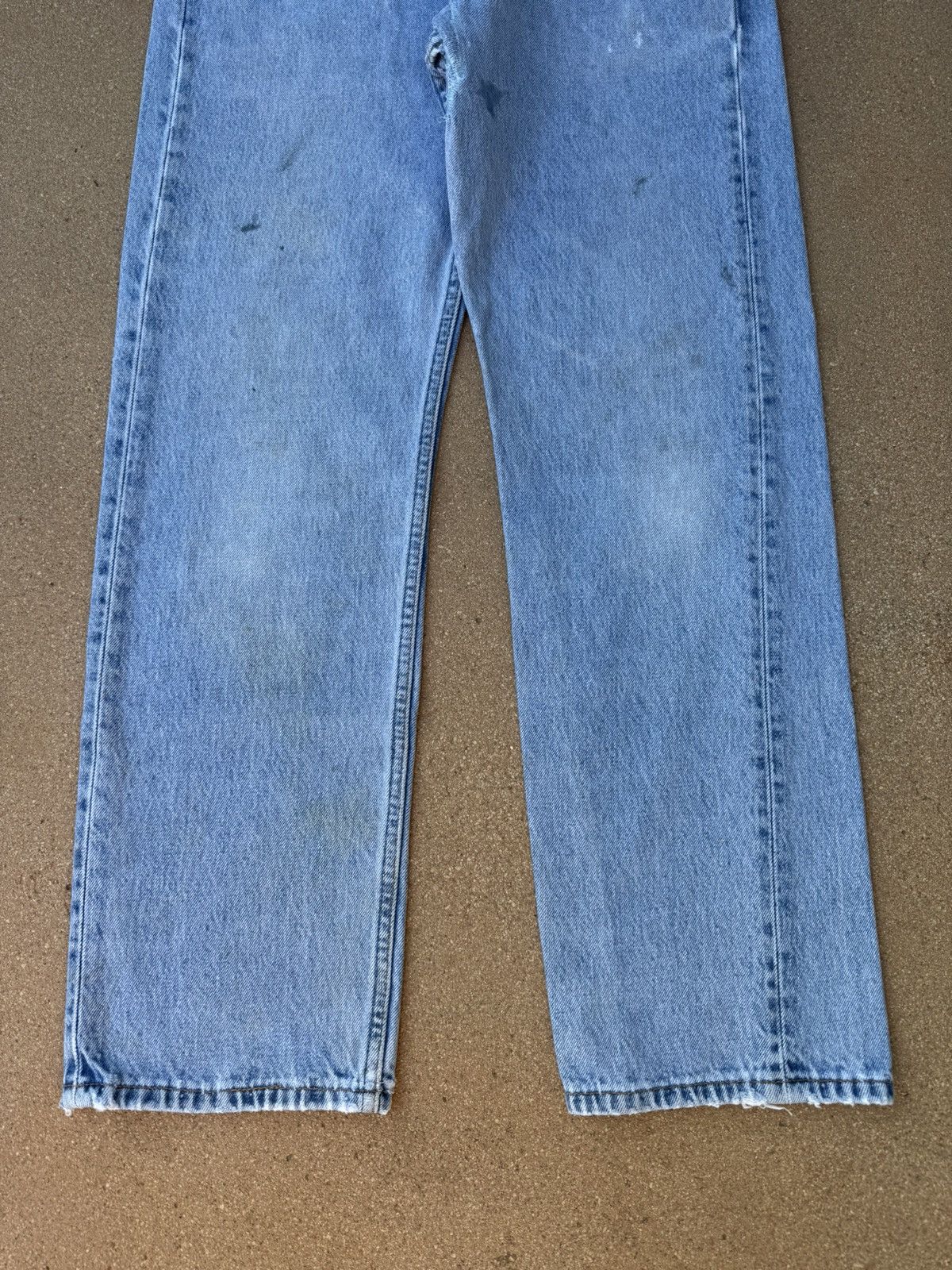 Levi's Vtg 90s Levi’s 501xx Buttonfly Straight Denim Jeans 33x29 Size US 33 - 3 Thumbnail