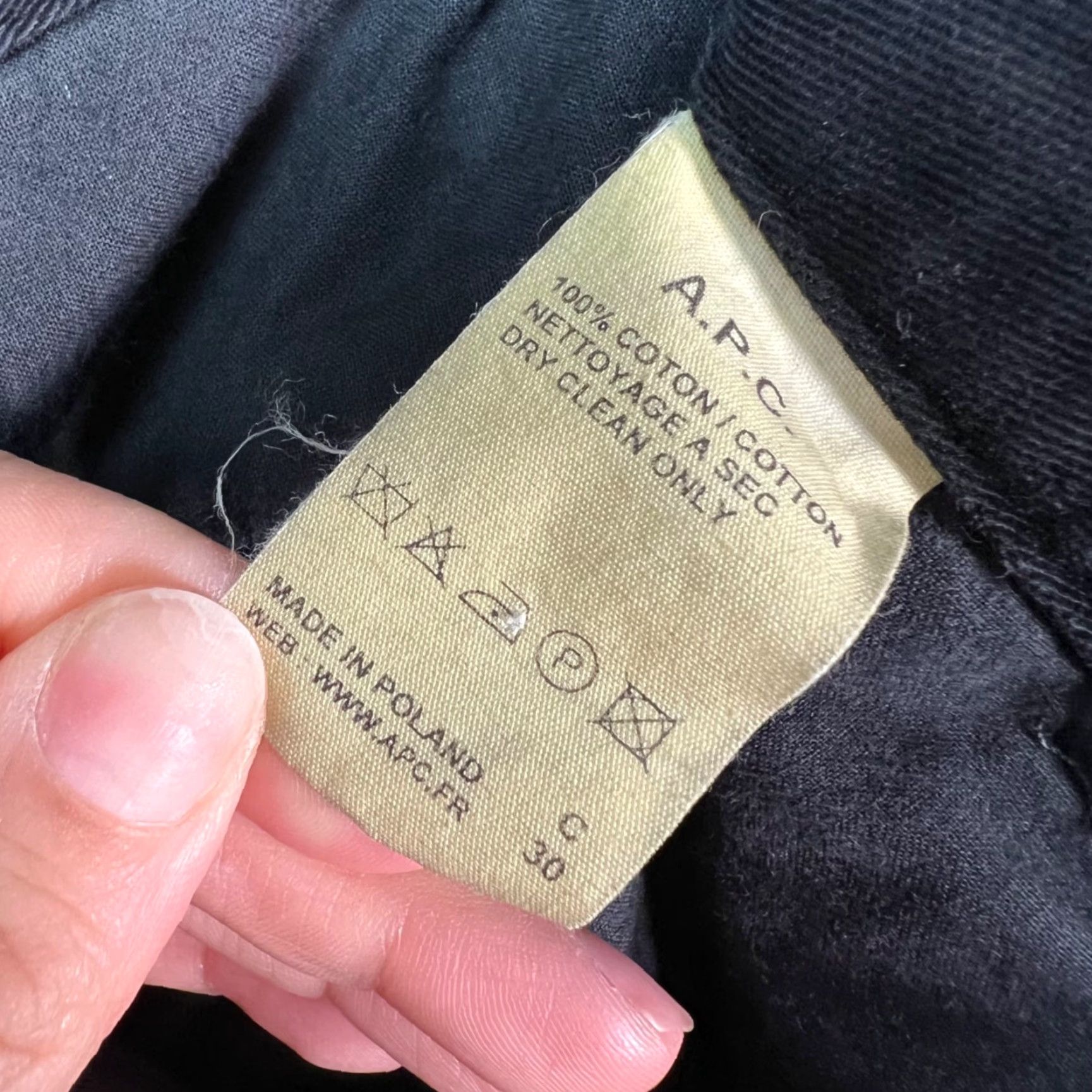 A.P.C. A.P.C. Mens Small Black Cotton Trousers Straight Leg Chino Pants Pants Mens Small Black Cotton Trousers Straight Leg Chino 29in Inseam Vintage/Jacket? Size US 29 - 4 Thumbnail