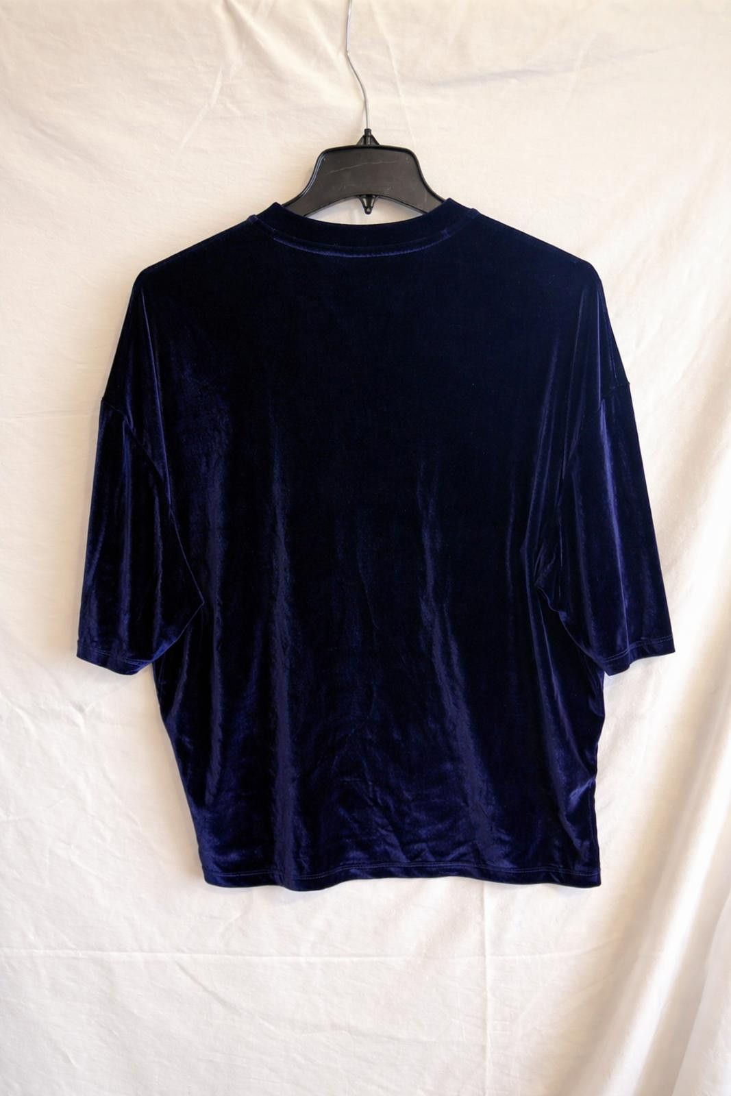 Other ASOS DESIGN Velvet Oversized T-Shirt in Navy Blue, Size L Size L / US 10 / IT 46 - 4 Thumbnail