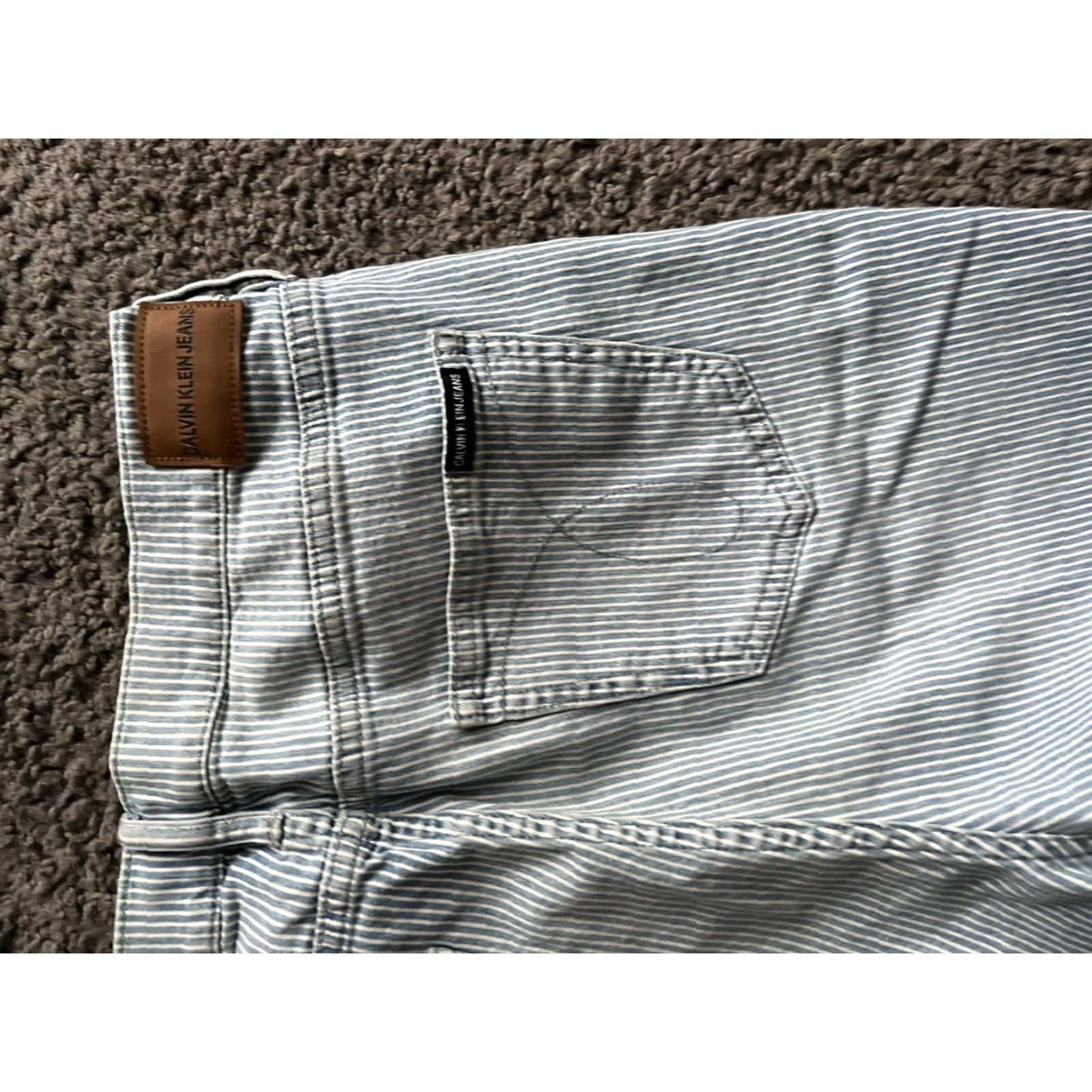 Calvin Klein Calvin Klein Jeans Woman’s Striped Blue White Skinny 31 Regular Size 31 Slimming Button Zipper Womens Clothing Size 24" / US 00 / IT 34 - 6 Thumbnail