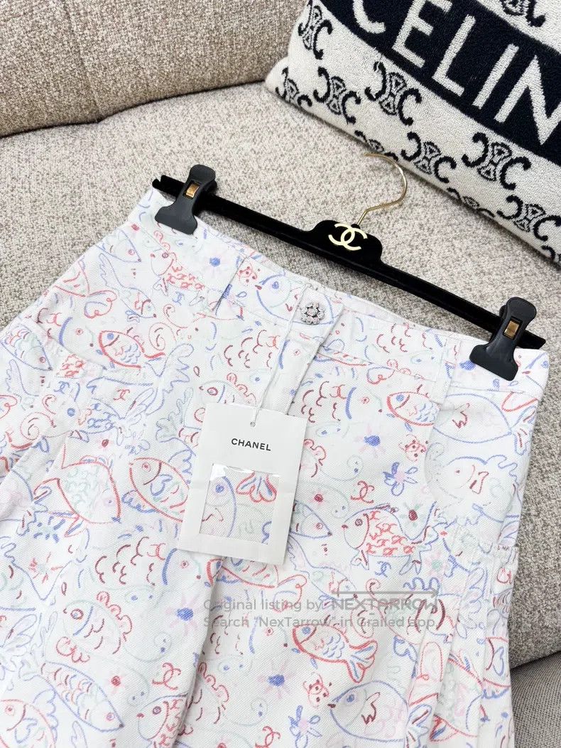 Chanel Chanel 25C spring and summer colourful graffiti small fish Size 25" / US 0 / IT 36 - 2 Thumbnail