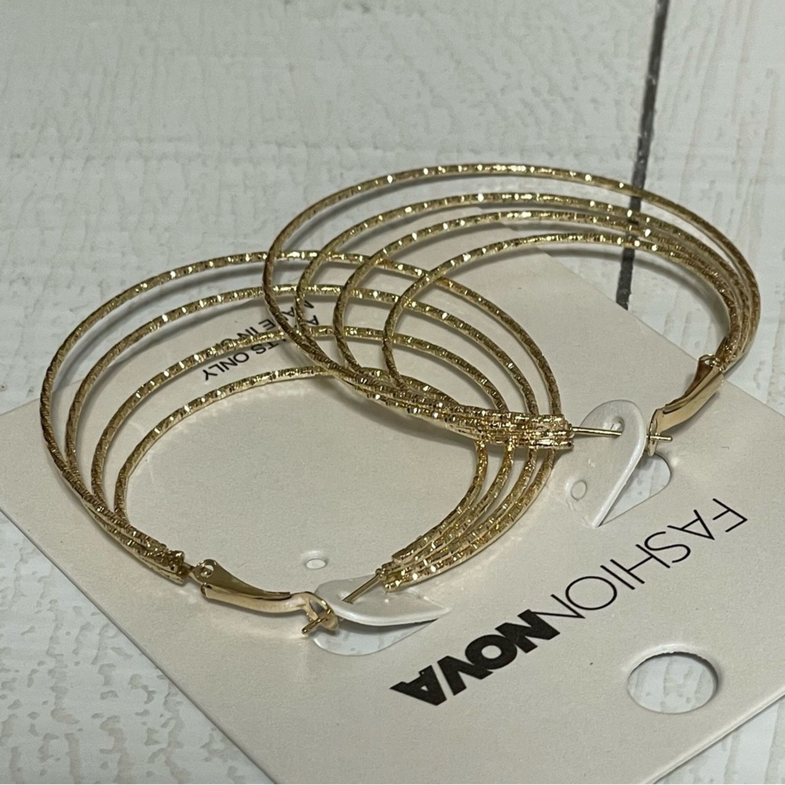Other FASHION NOVA Made For You Hoop Earrings NWT Size ONE SIZE - 4 Thumbnail