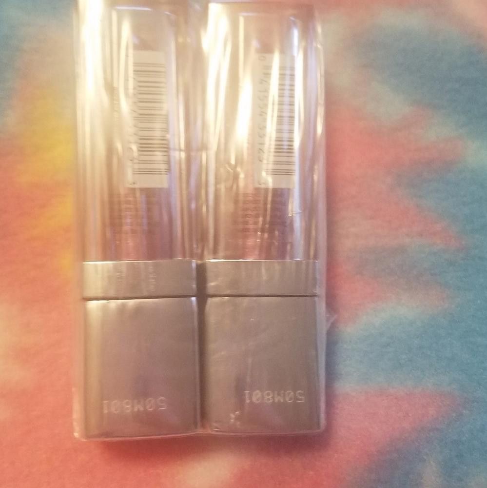 Designer New in Package Maybelline Color Elixir set of 2 Size ONE SIZE - 2 Thumbnail