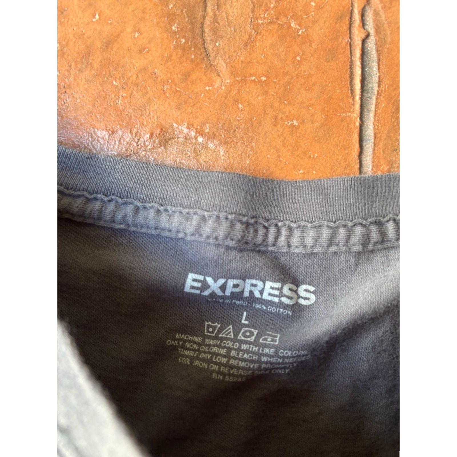 Express VINTAGE Express T-Shirt Grunge Skull Cyber Large Gray Cotton Men XS? Size US L / EU 52-54 / 3 - 2 Thumbnail