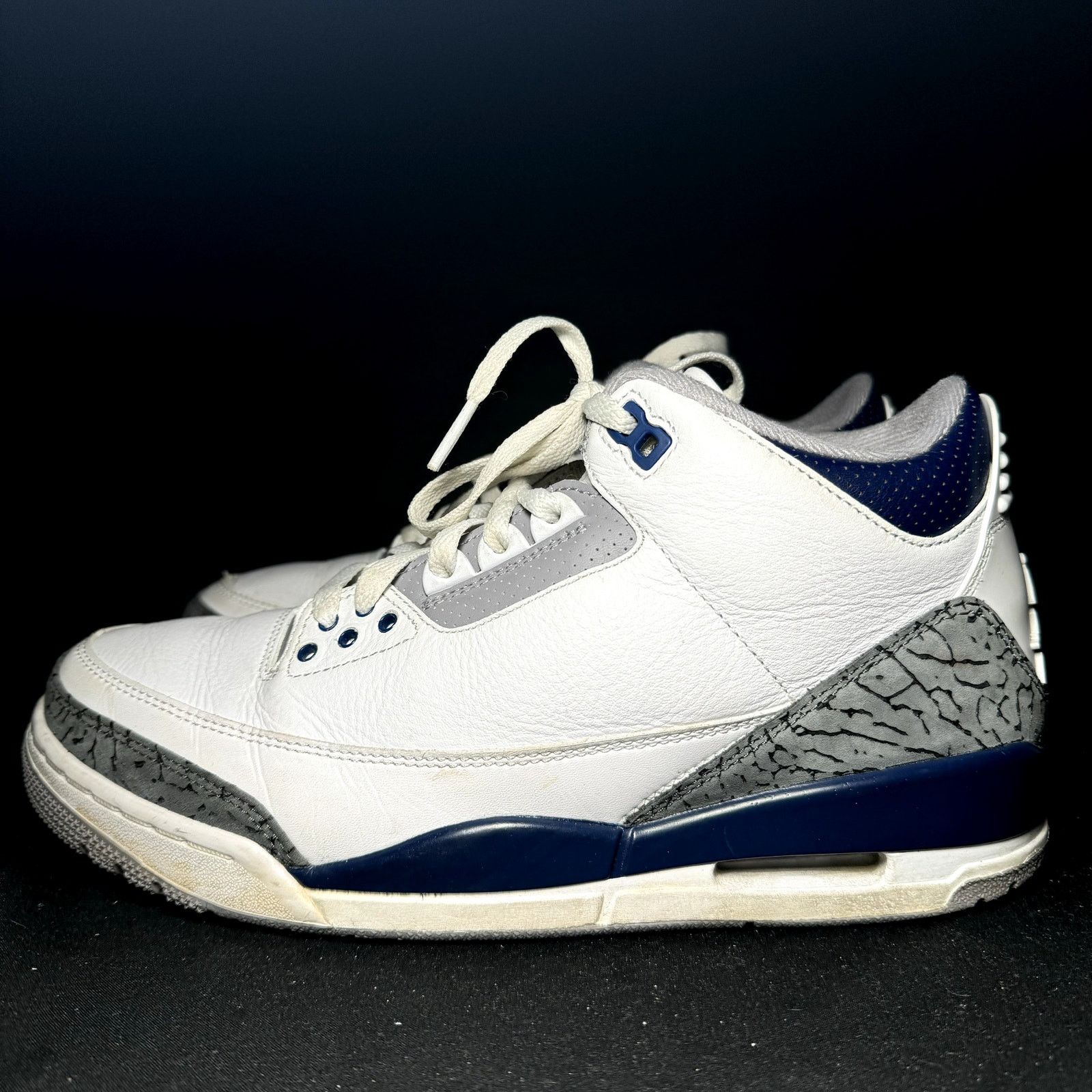 Jordan Brand × Nike Size 8.5 - Nike Air Jordan 3 Retro Midnight Navy Men's Shoes Size US 8.5 / EU 41-42 - 9 Thumbnail