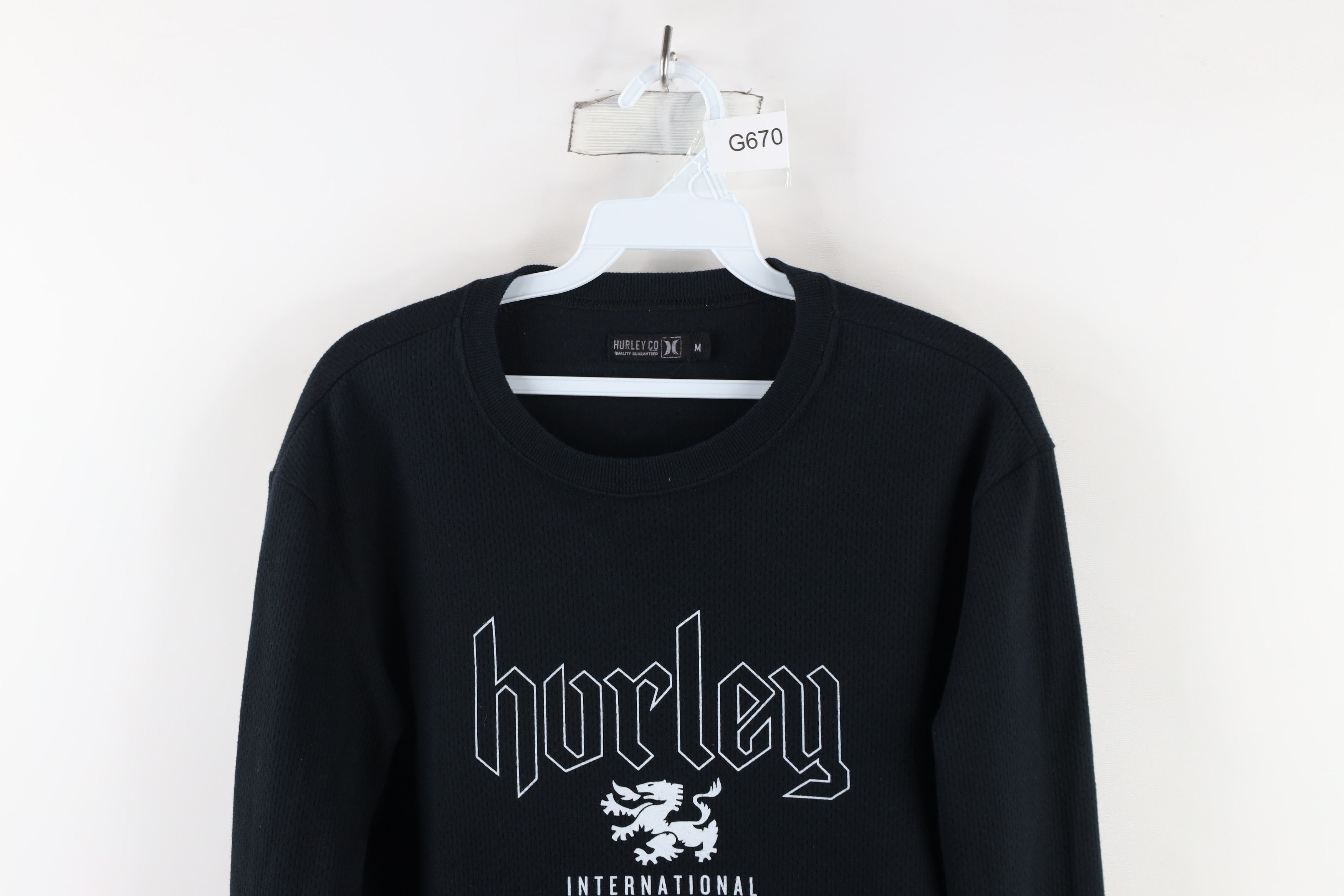 Hurley × Vintage Vintage Hurley International Surfing Waffle Knit T-Shirt Size US M / EU 48-50 / 2 - 2 Thumbnail