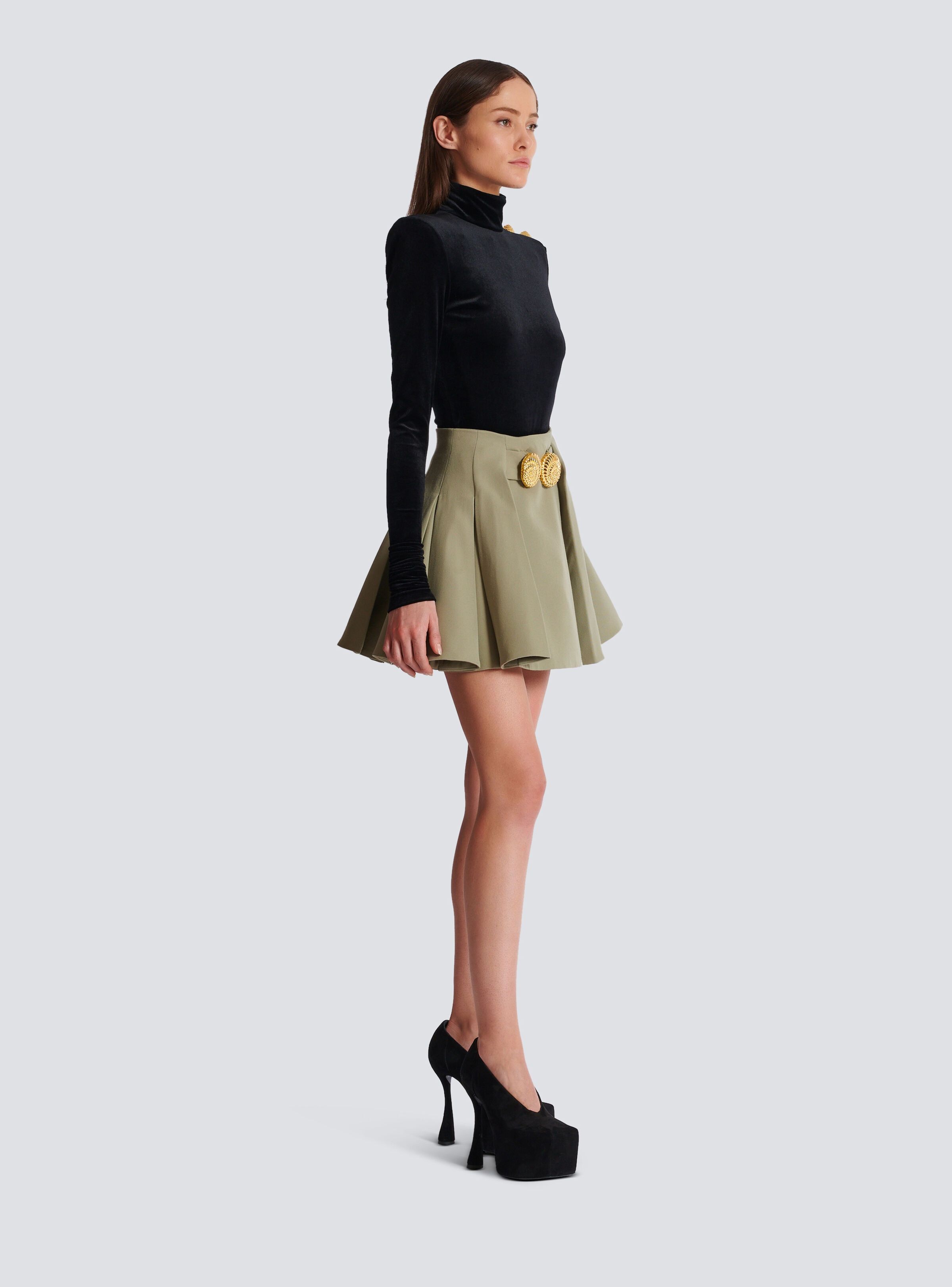 Balmain o1s1wg111025 Short Pleated Skirt in Green Size 26" / US 2 / IT 38 - 3 Thumbnail