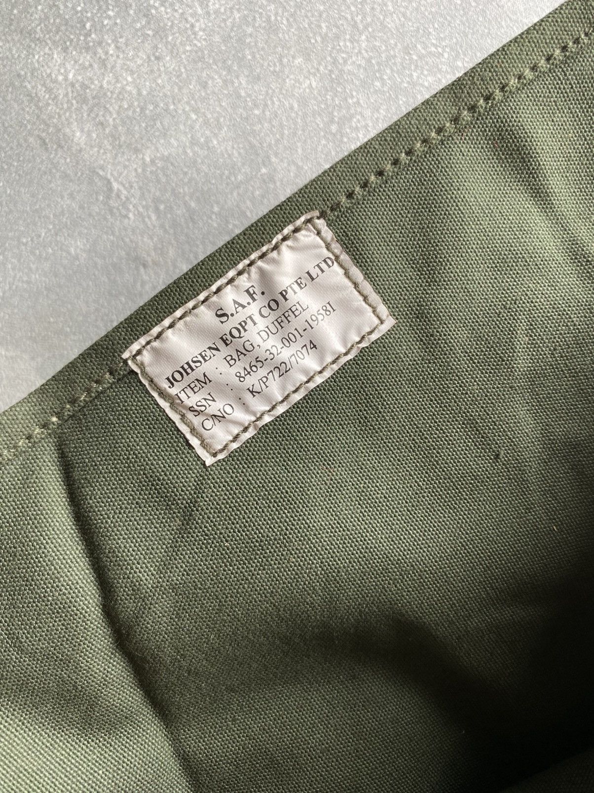 Vintage Vintage SAF Military Duffel Bag Olive Size ONE SIZE - 6 Thumbnail
