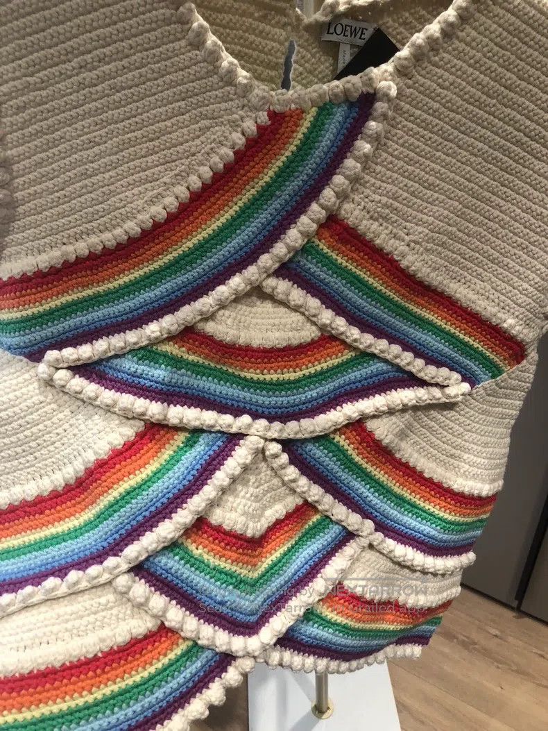 Loewe Loewe Rainbow knitted vest with hand crochet design Size S / US 4 / IT 40 - 3 Thumbnail