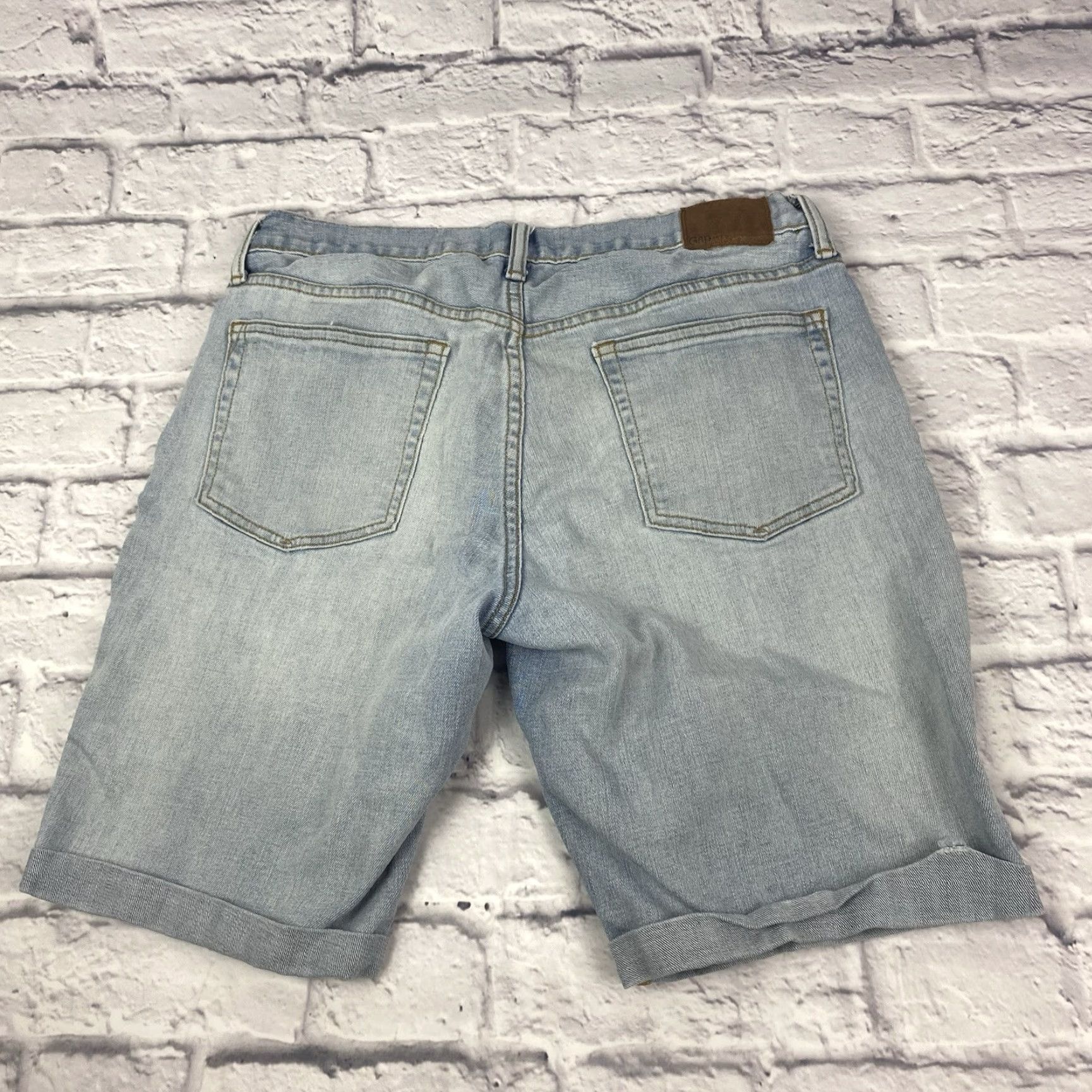Gap Gap 1969 Womens Jeans Bermuda Shorts Denim Cuffed Light Blue High Rise 32 Inseam 9 in 5-Pocket Size 24" / US 00 / IT 34 - 2 Thumbnail