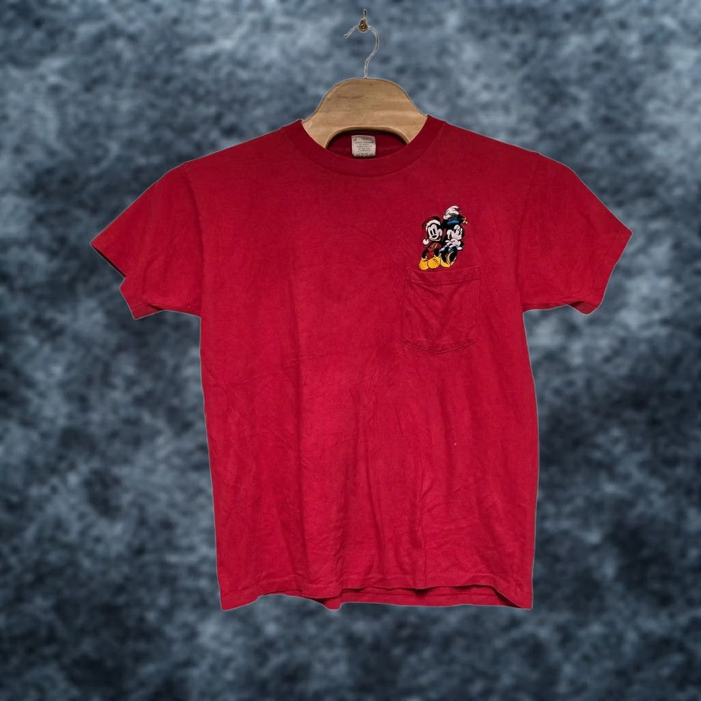 Disney VINTAGE 90s MICKEY MINNIE MOUSE XMAS T-Shirt Large Embroidered Walt Disney Red L Unisex Adults Shirt Mens Womens Size US L / EU 52-54 / 3 - 1 Thumbnail