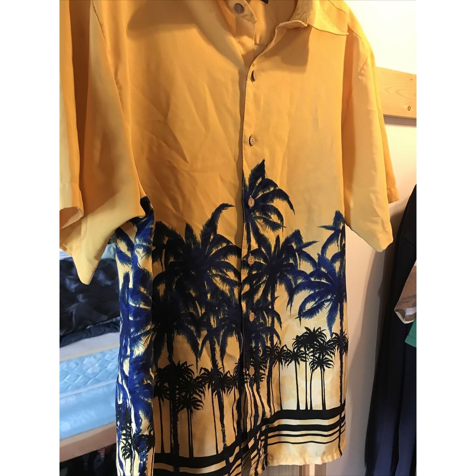 Other Extreme Gear Men's M Yellow Palm SS Polyester Hawaiian Shirt Size US M / EU 48-50 / 2 - 5 Thumbnail
