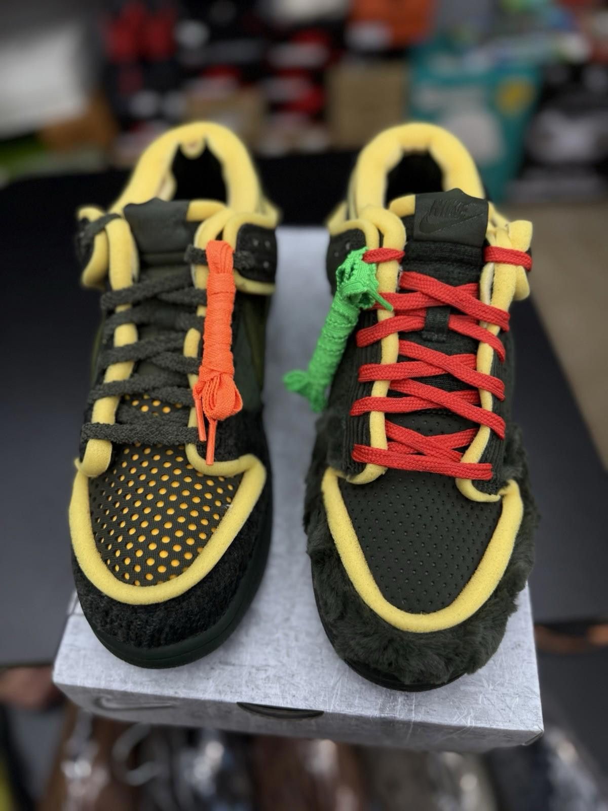 Nike Nike CPFM Cactus Plant Dunk Swamp Sponge Sequoia Black (11) Size US 11 / EU 44 - 3 Thumbnail