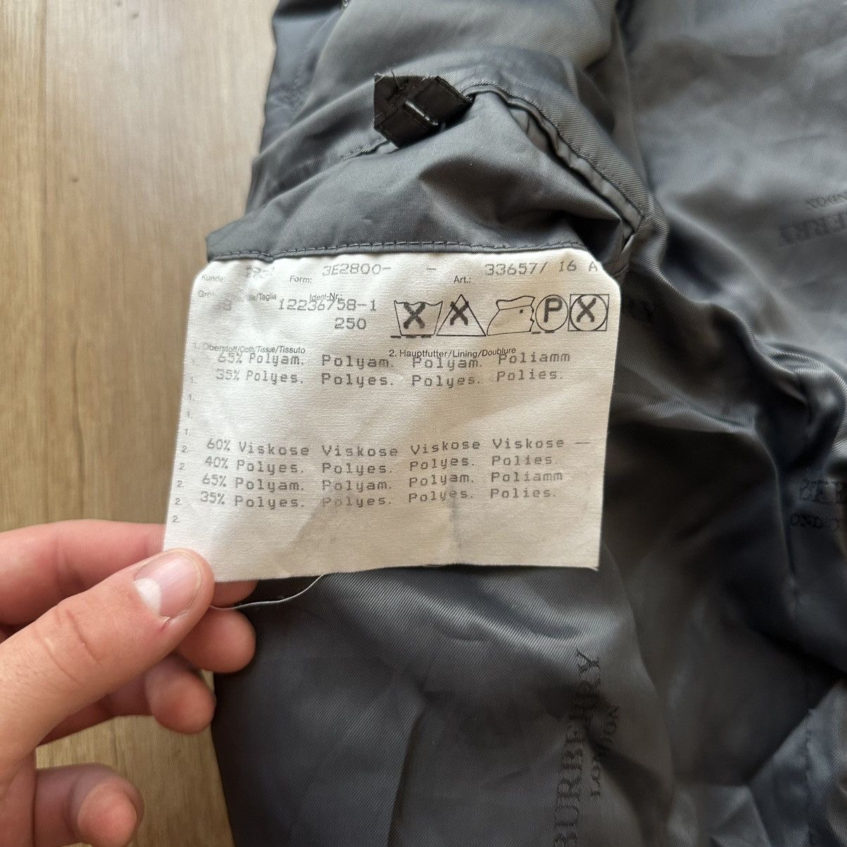 Burberry Vintage Burberry Quilted Diamond Monogram Grey Jacket Size L / US 10 / IT 46 - 8 Thumbnail