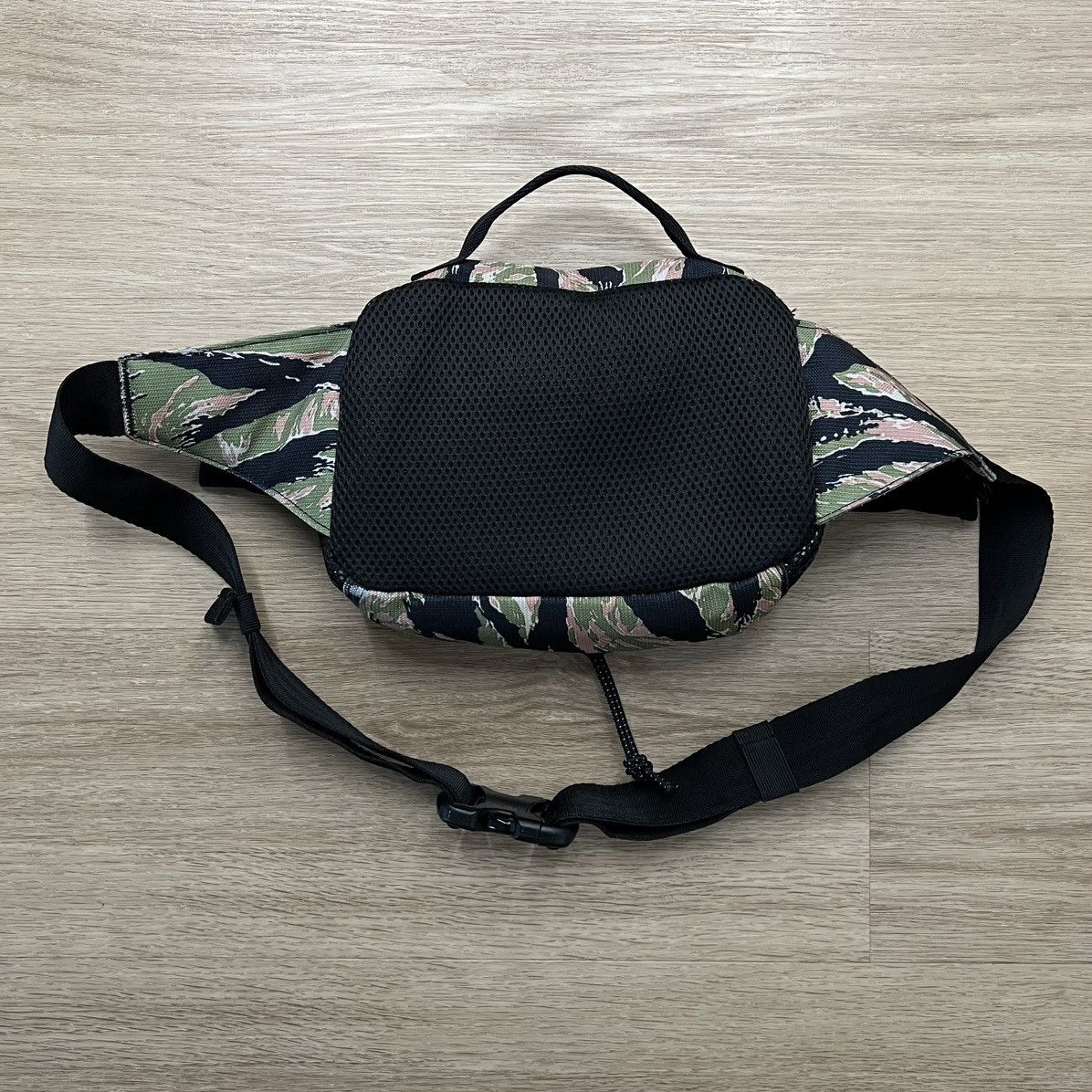 Oakley Oakley Thermonuclear Protection TNP Tiger Camo Belt Bag Size ONE SIZE - 3 Thumbnail