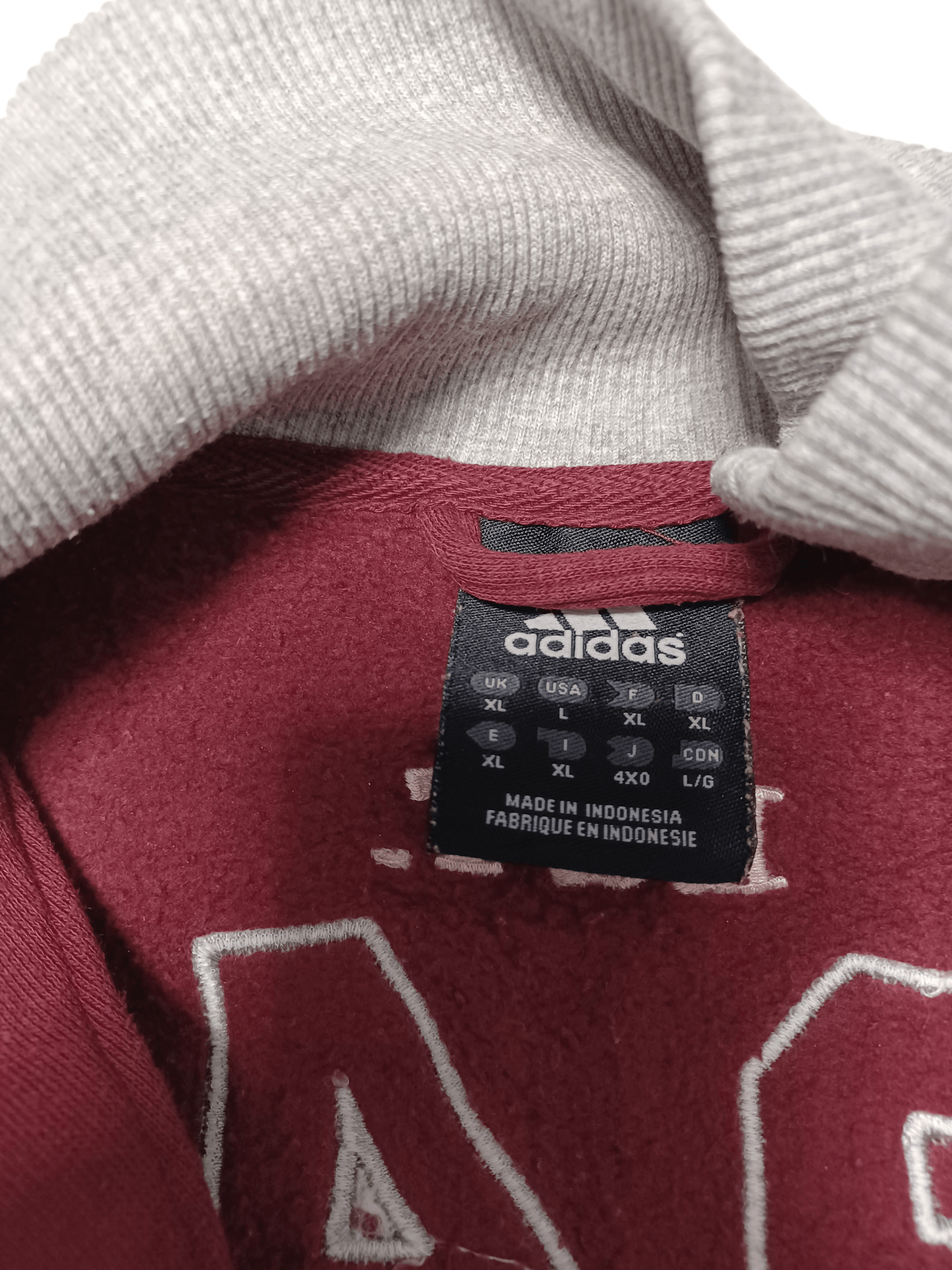 Adidas 2003 ADIDAS VINTAGE EMBROIDERED LOGO RARE TRACKING JACKET Size US XL / EU 56 / 4 - 3 Thumbnail