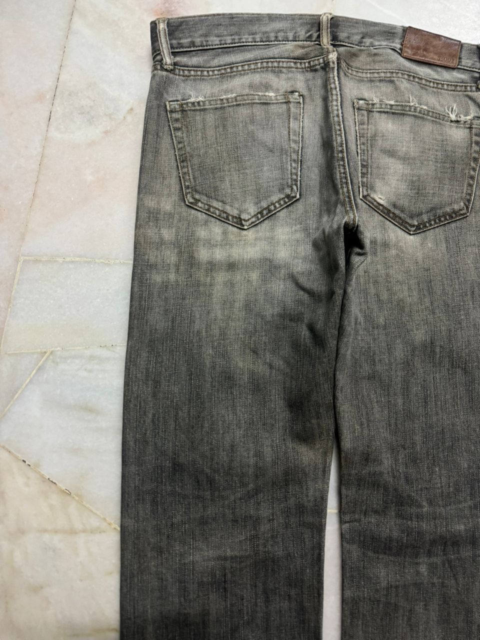 Uniqlo 💥Crazy Thrashed 90s Uniqlo Rusty Distressed Grunge Jeans Size US 33 - 16 Thumbnail