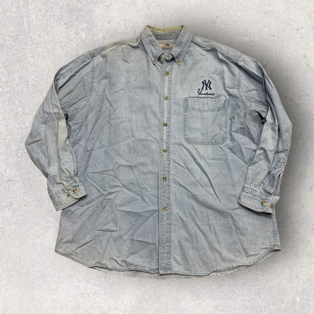 Lee × MLB × Vintage Vintage New York Yankees denim shirt Size US XL / EU 56 / 4 - 1 Thumbnail