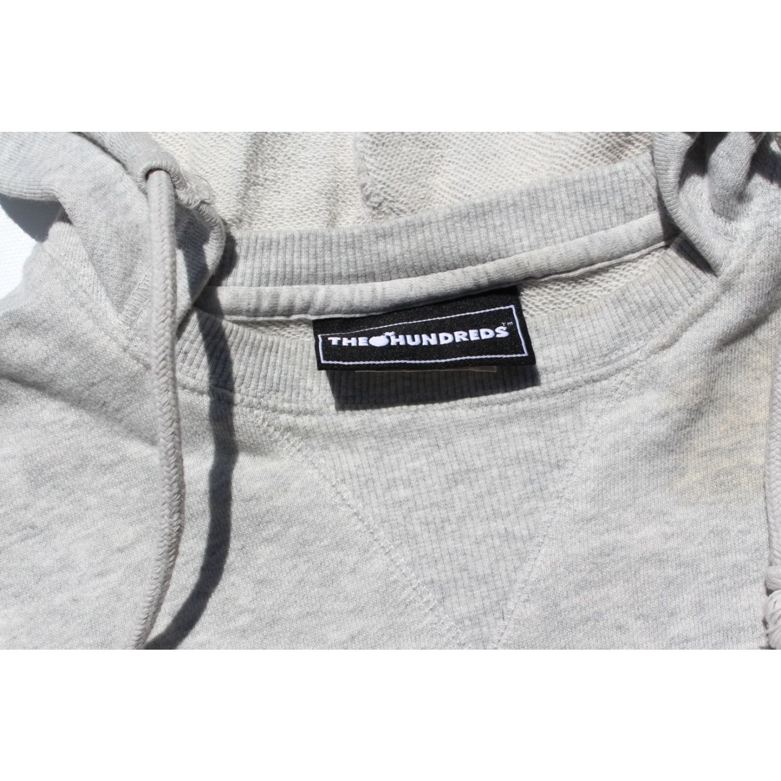 The Hundreds VINTAGE The Hundred The Last of the Buffalo Hooded Sweatshirt Hoodie Gray Medium Size US M / EU 48-50 / 2 - 3 Thumbnail