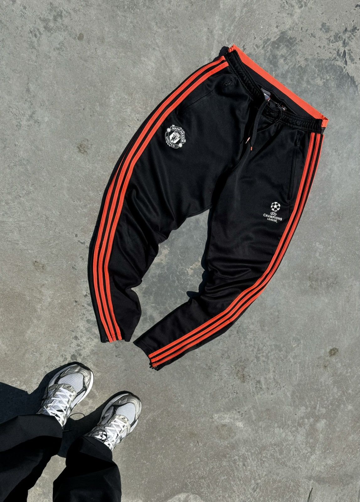 Adidas Adidas Manchester United Y2k Training Soccer Blokecore Pants Size US 32 / EU 48 - 1 Thumbnail