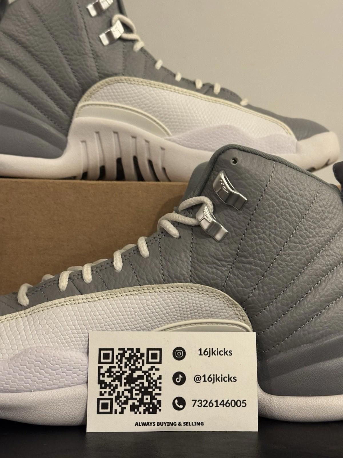 Jordan Brand Size 8 - Jordan 12 Stealth 2022 Size US 8 / EU 41 - 2 Thumbnail