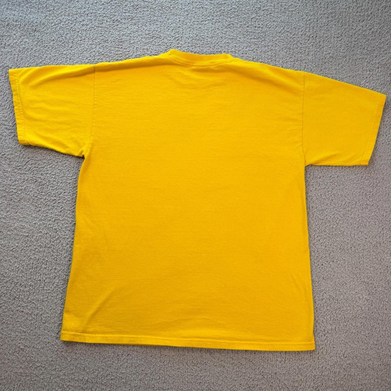 Nike Vintage Y2K Nike Center Oval Logo T-Shirt Mens XL Yellow Size US XL / EU 56 / 4 - 3 Thumbnail