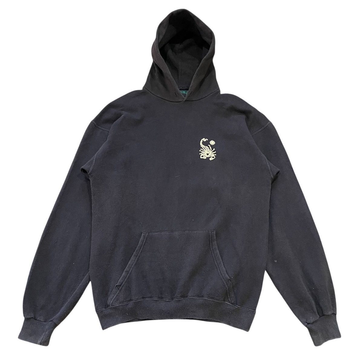 Vintage Vintage 90s SCORPION BAY Skeleton Scorpion Hoodie Sweatshirt Size US M / EU 48-50 / 2 - 4 Thumbnail