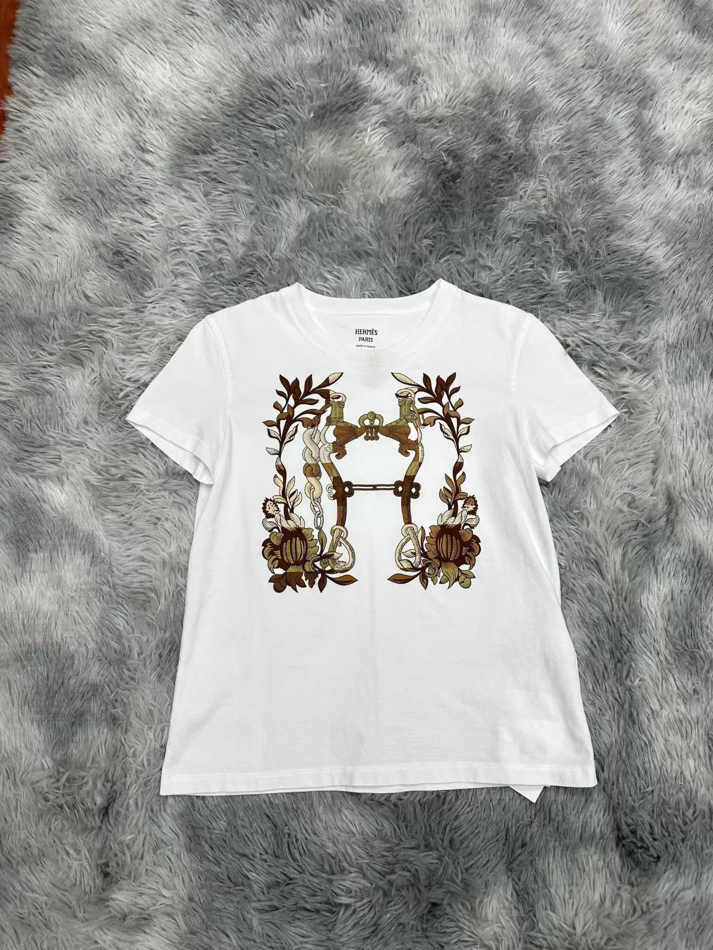 Hermes Hermes New Printed Short Sleeve Tee 36 NWT Size XS / US 0-2 / IT 36-38 - 1 Thumbnail
