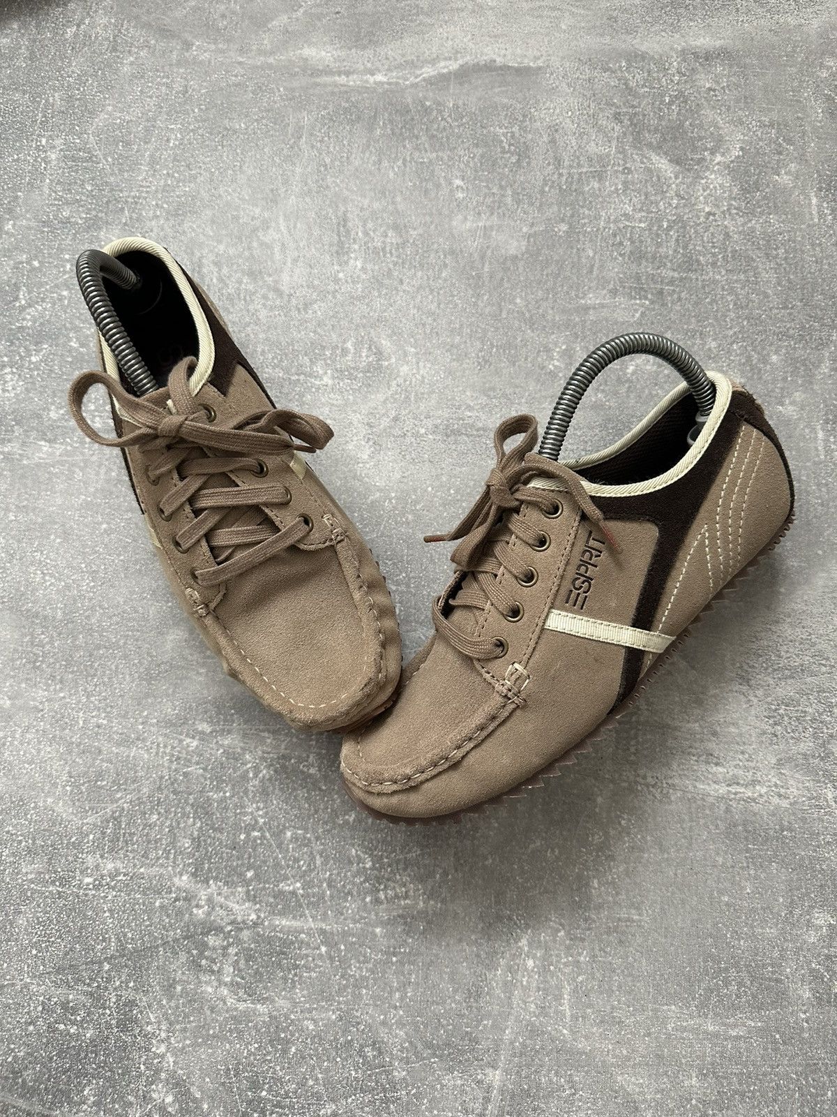 Esprit Vintage Y2K Esprit Beige Suede Leather Low Cut Sneakers Size US 7 / IT 37 - 2 Thumbnail