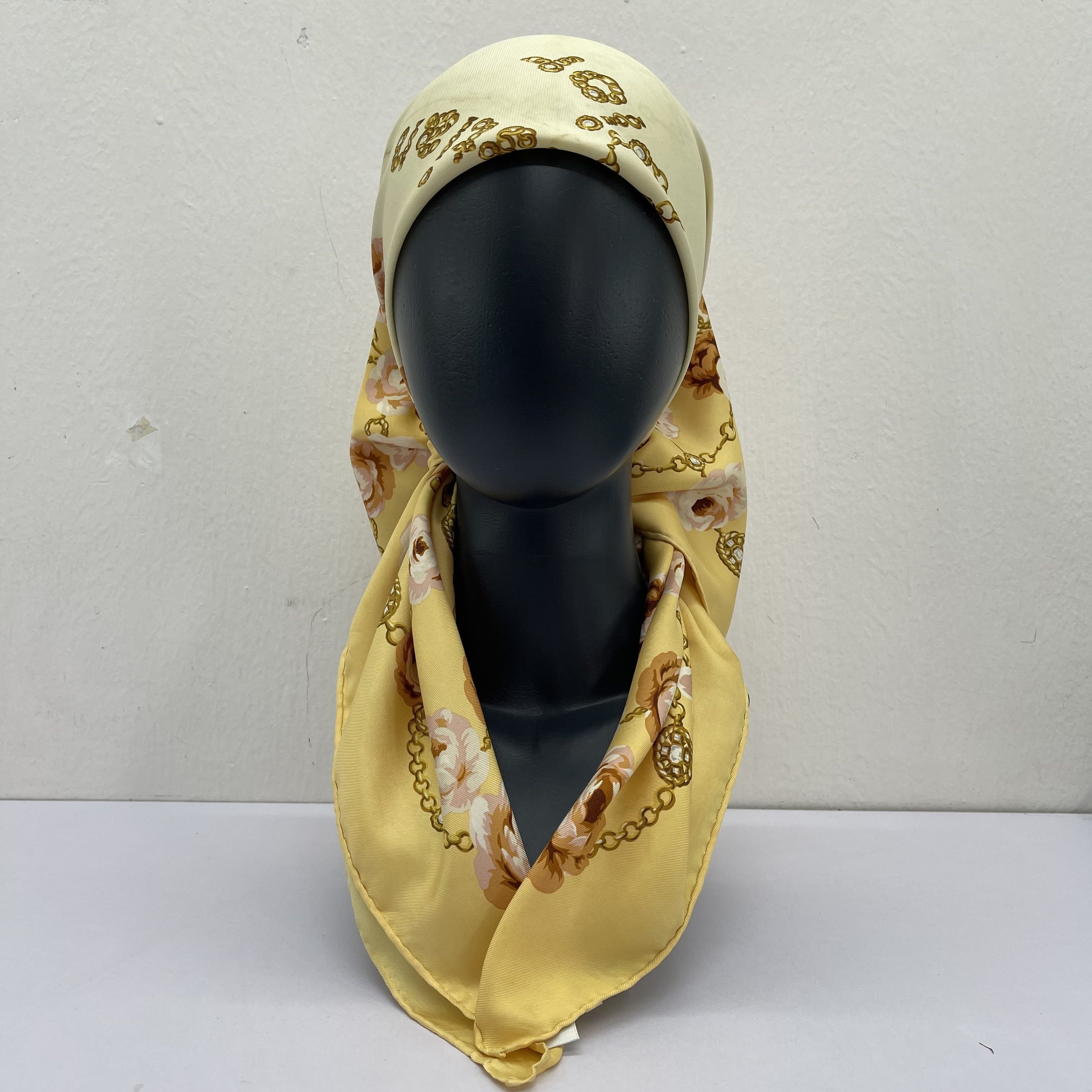 Christian Dior Monsieur Vintage Christian Dior Silk Scarf - S7032 Size ONE SIZE - 2 Thumbnail